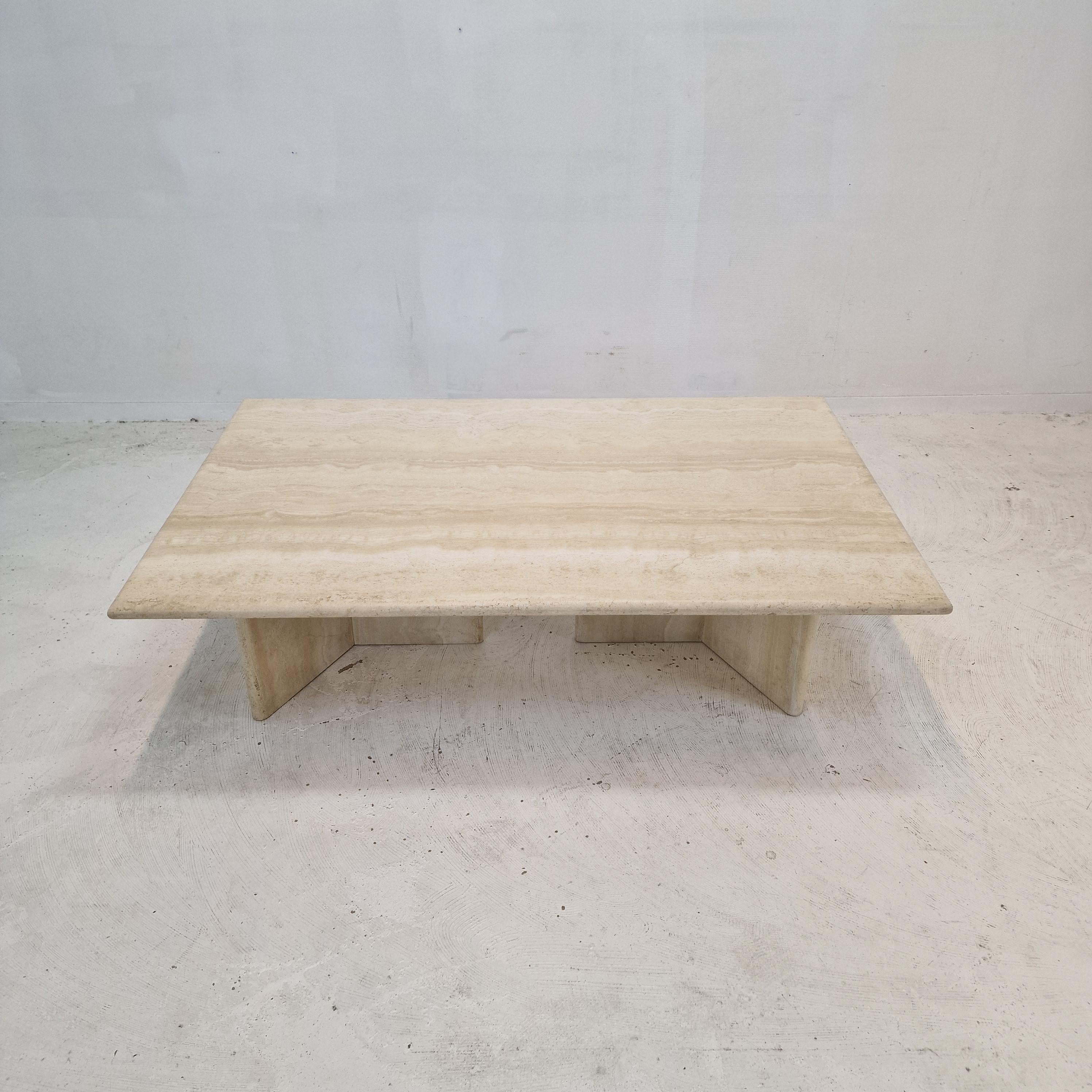 Italian Travertine Coffee Table, 1980s In Good Condition In Oud Beijerland, NL