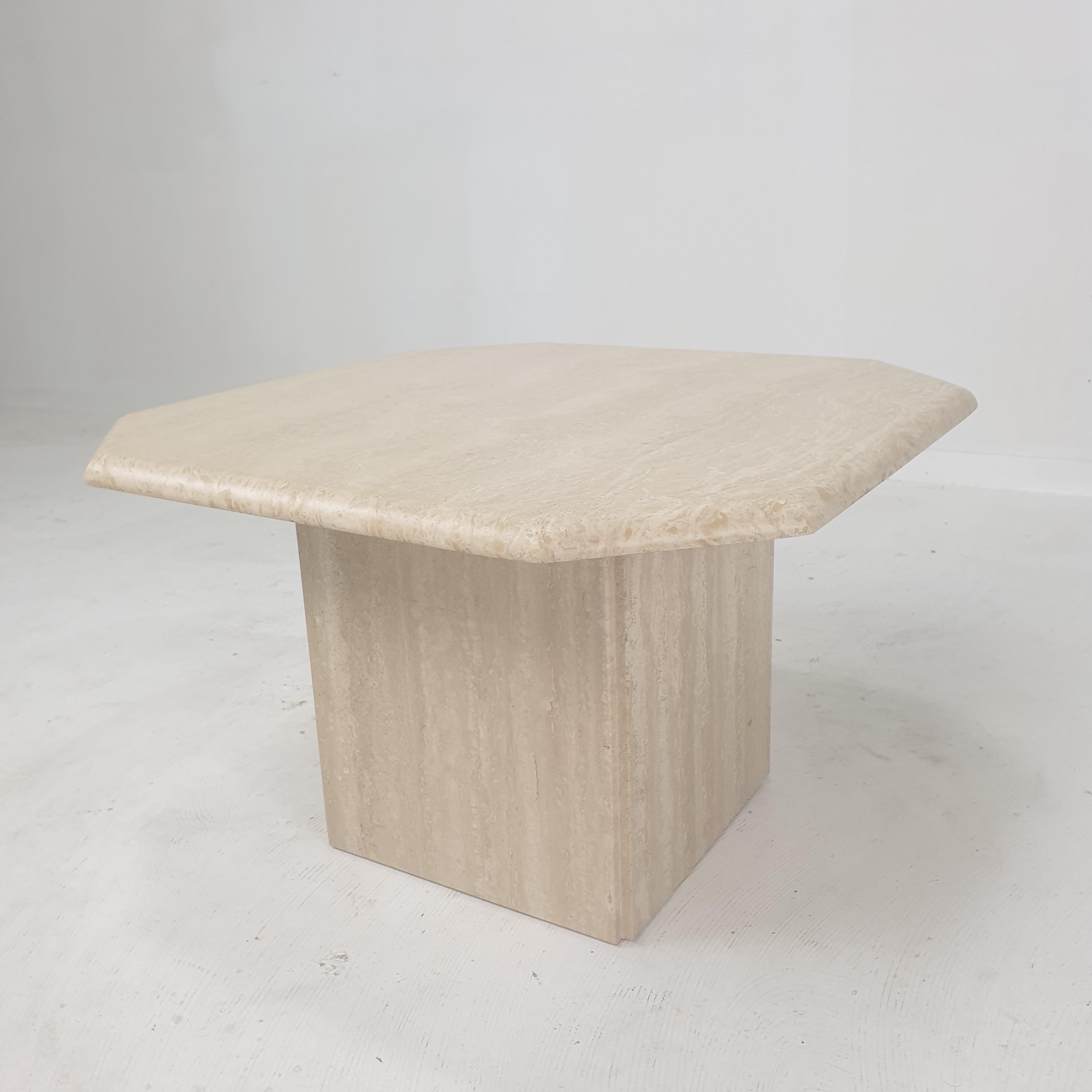 Italian Travertine Coffee Table, 1980's For Sale 2