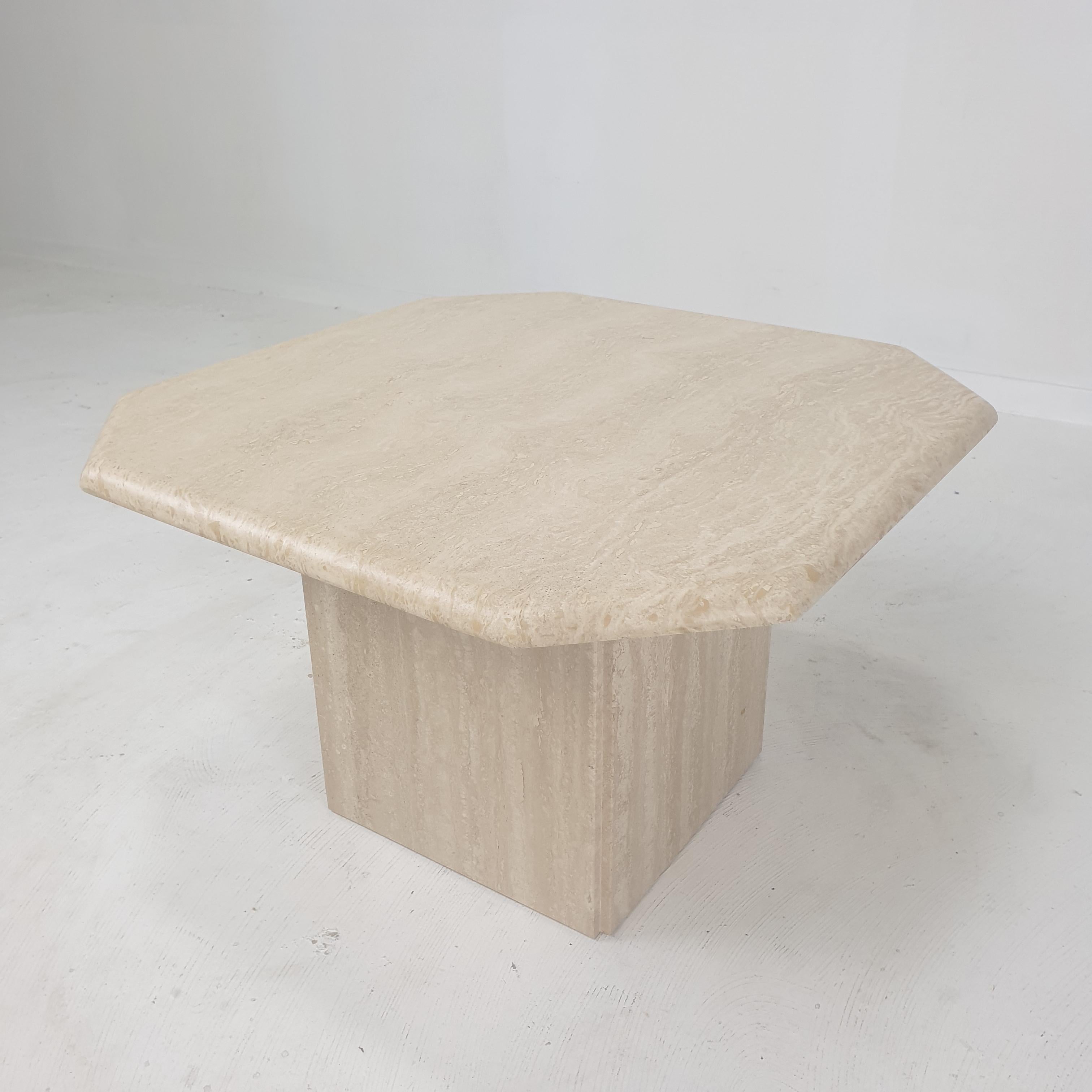 Italian Travertine Coffee Table, 1980's For Sale 3