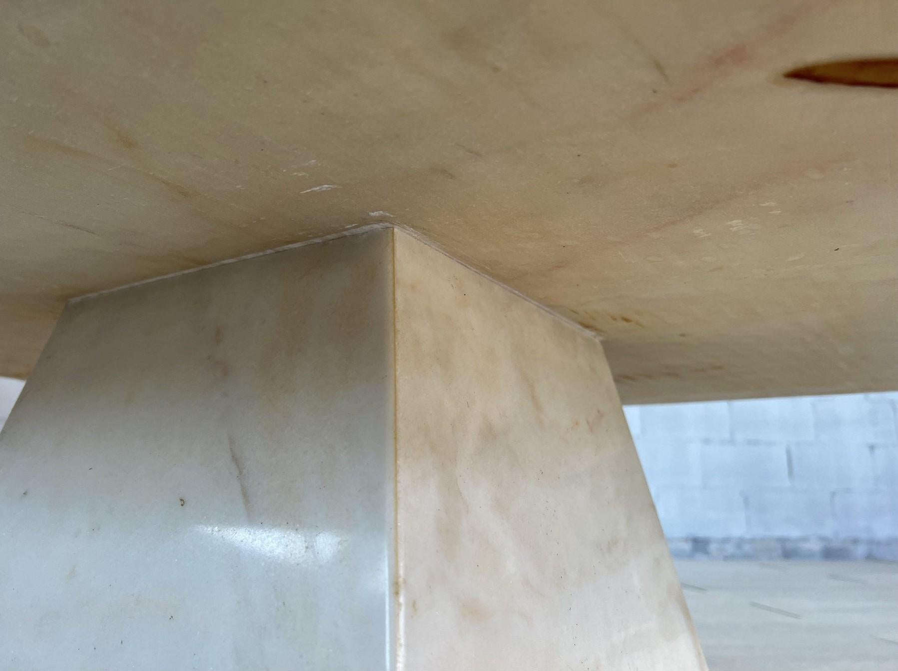 Italian Travertine Coffee Table After Willy Rizzo en Bueno estado para la venta en Bridgeport, CT