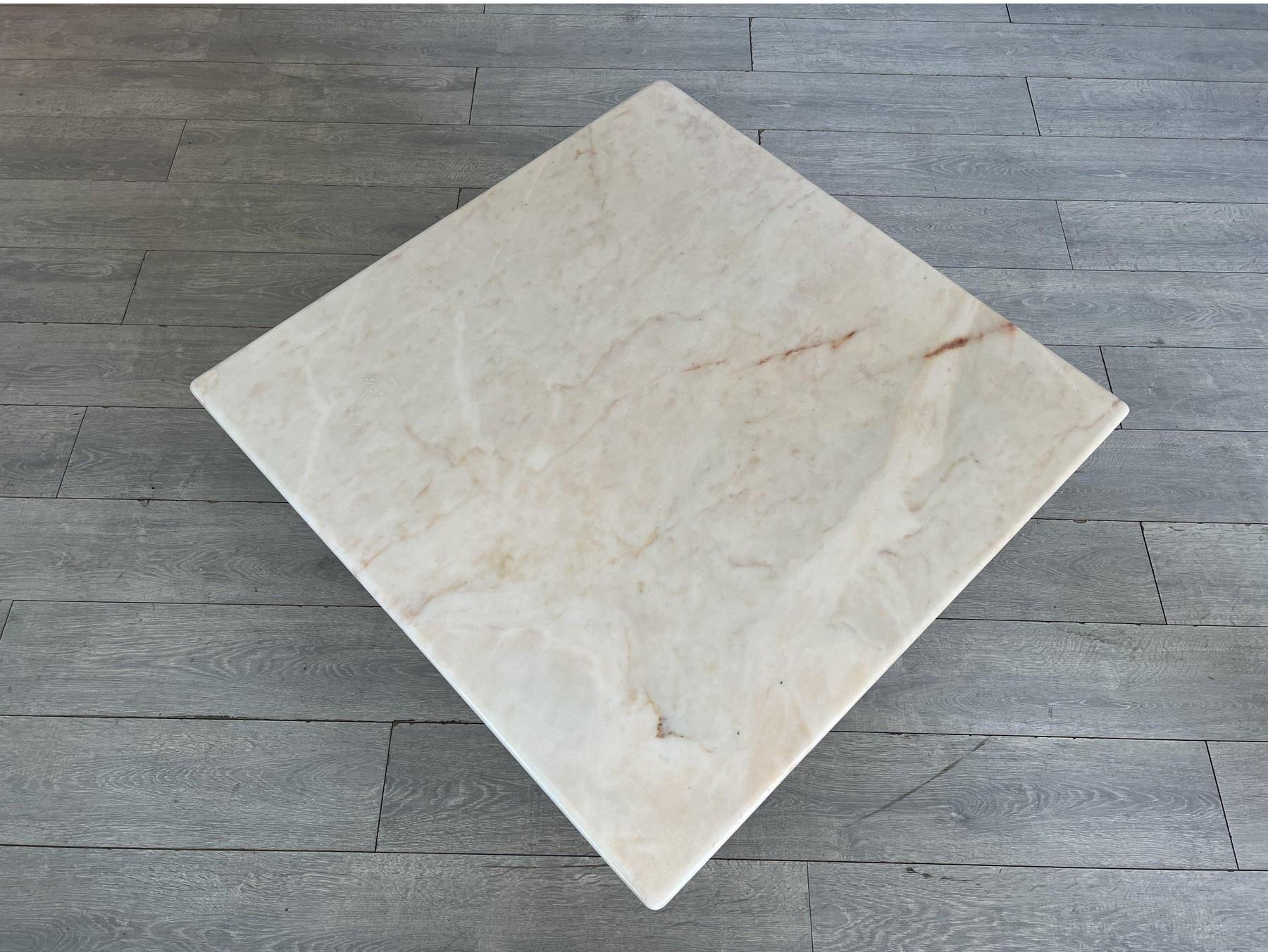 Italian Travertine Coffee Table After Willy Rizzo siglo XX en venta