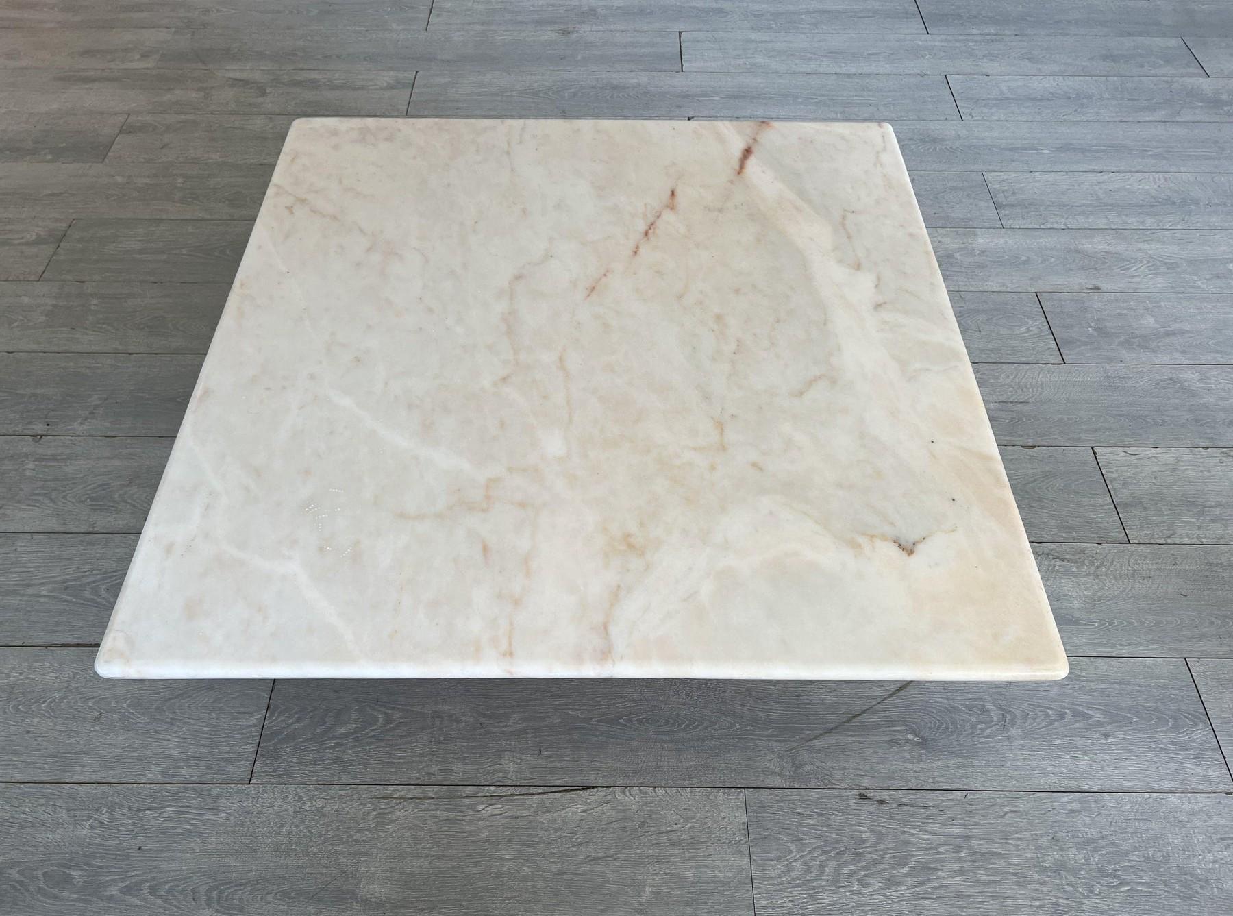 Italian Travertine Coffee Table After Willy Rizzo Travertino en venta