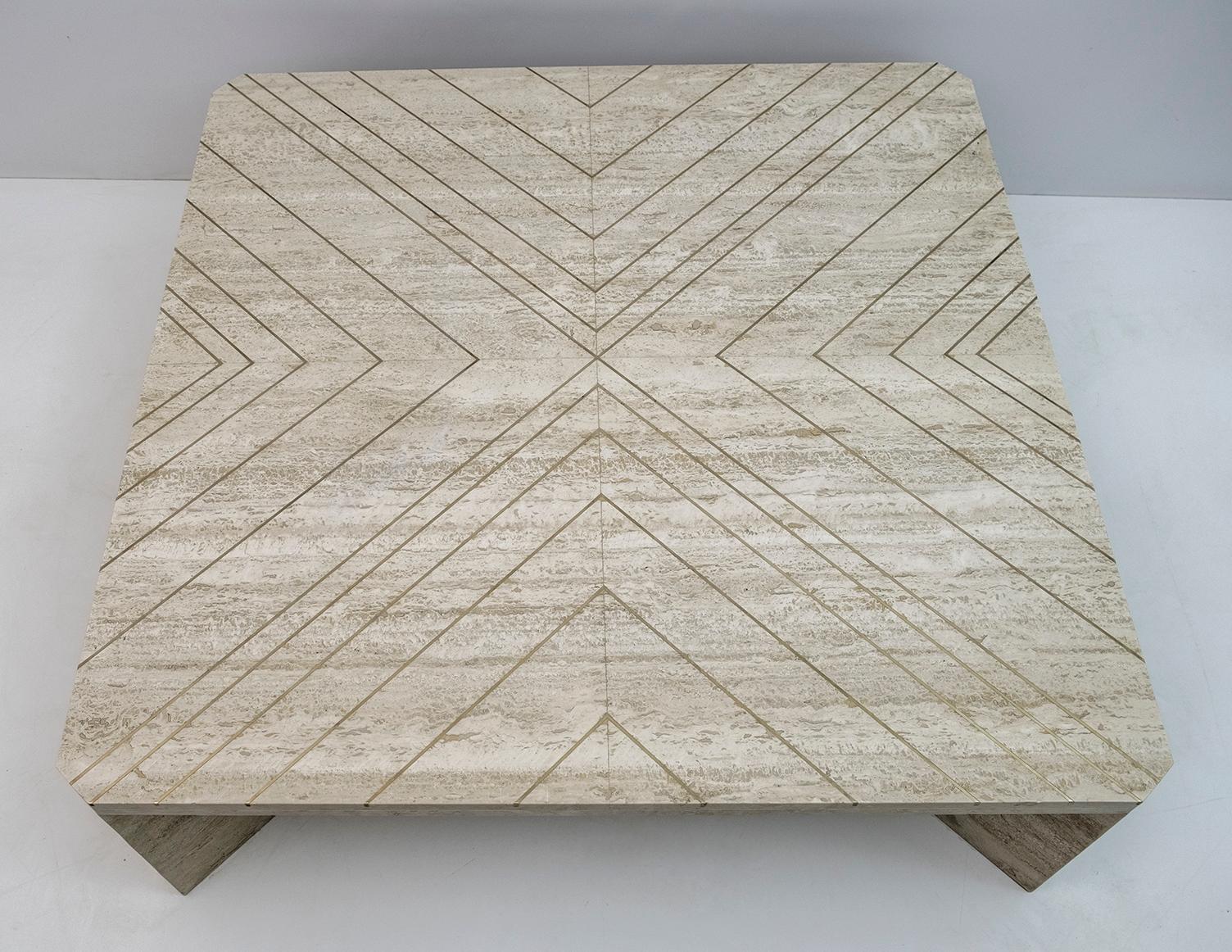 Willy Rizzo Mid-Century Italian Travertine Coffee Table with Brass Inlays, 1970s In Good Condition In Puglia, Puglia