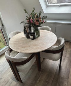 Tavolo rotondo da pranzo in travertino italiano - Tavolo rotondo in marmo personalizzabile