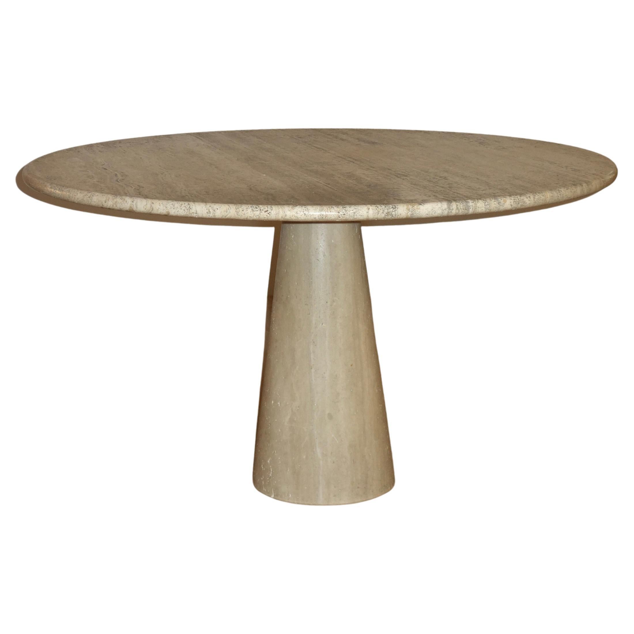 Table de salle à manger italienne en travertin style Mangiarotti 1970