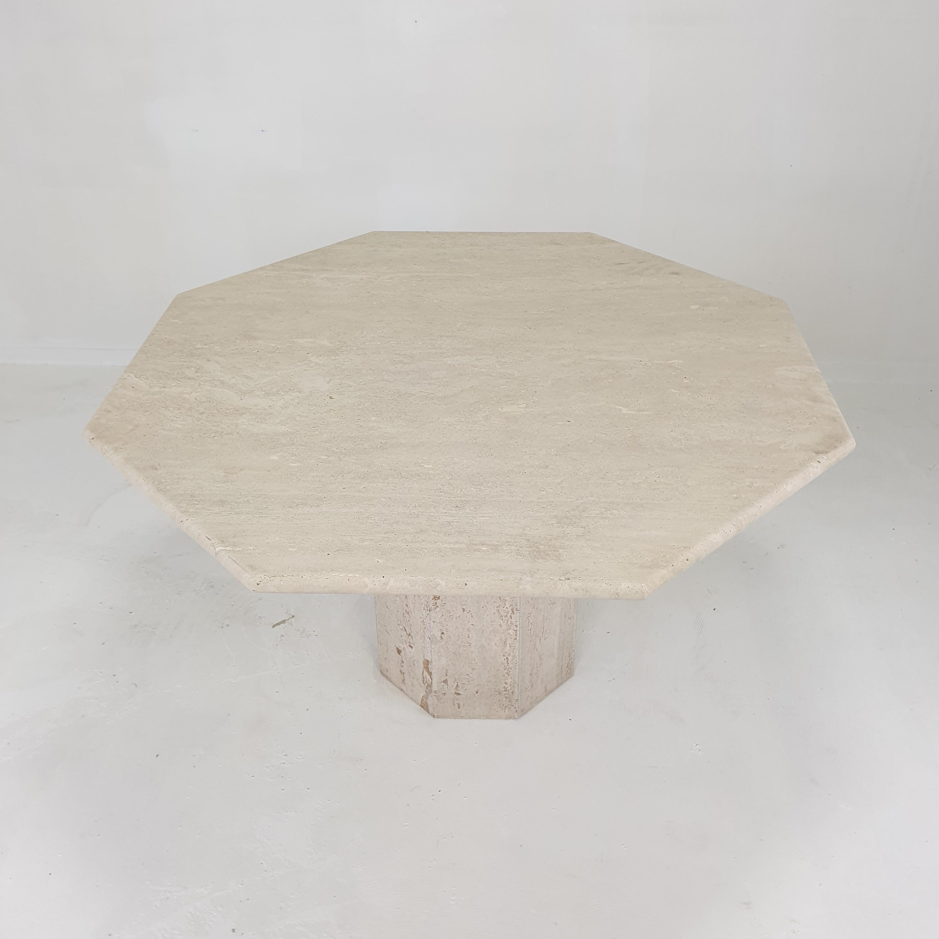 Hand-Crafted Italian Travertine Garden or Dining Table, 1970s For Sale