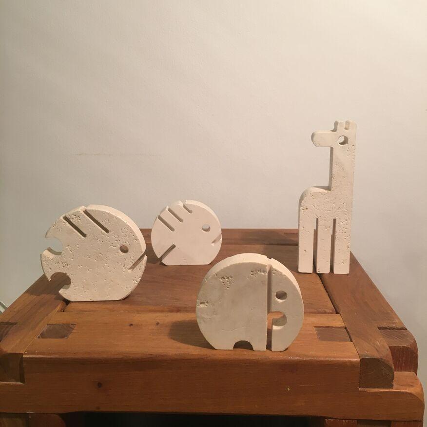 Escultura de jirafa de travertino de los italianos Fratelli & Mannelli. Perfecto estado. 