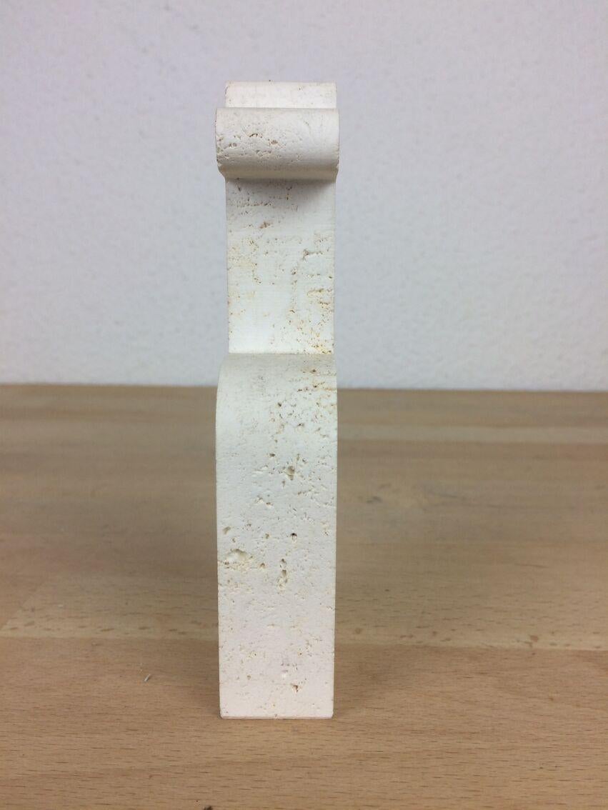 Escultura Jirafa italiana de travertino de Fratelli Mannelli Italiano en venta