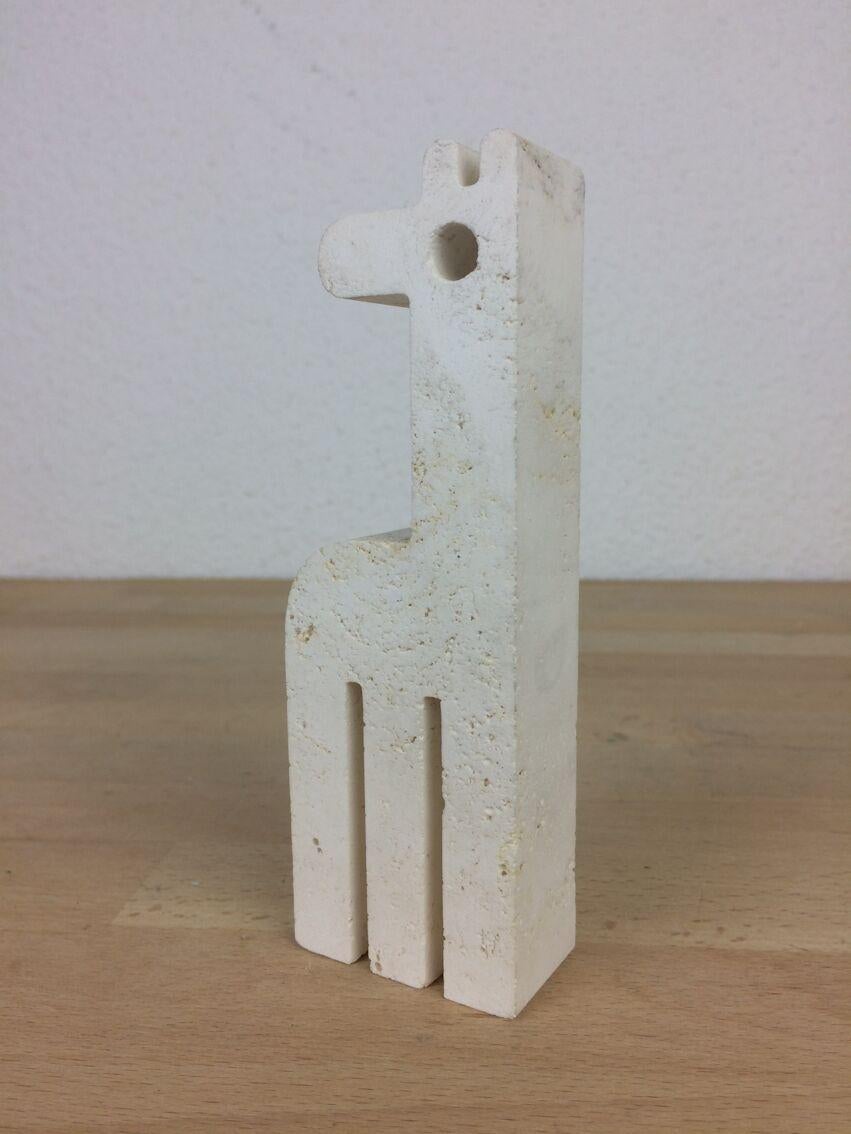 Escultura Jirafa italiana de travertino de Fratelli Mannelli Piedra en venta