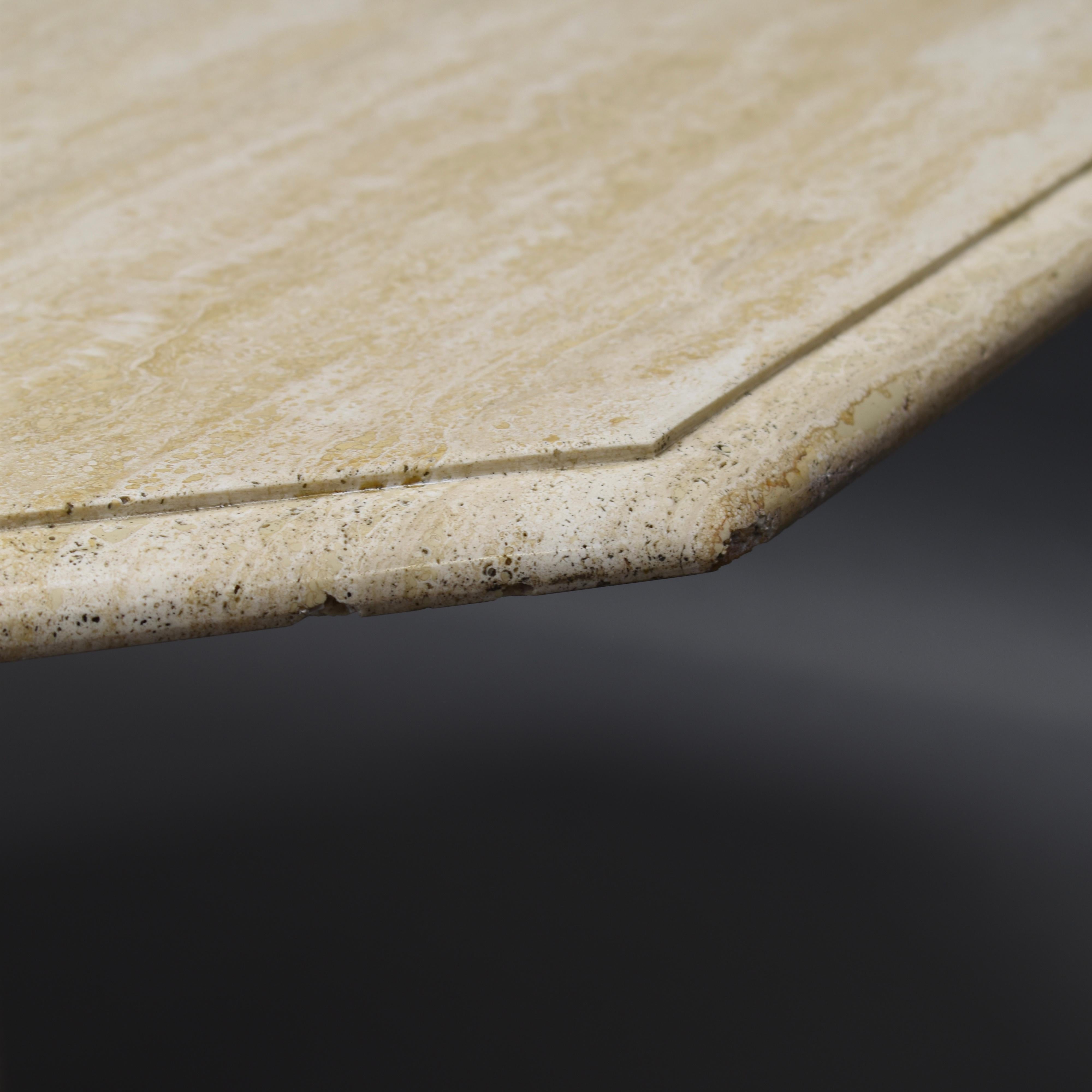 Italian Travertine Marble Round Dining Table, circa 1970 For Sale 2