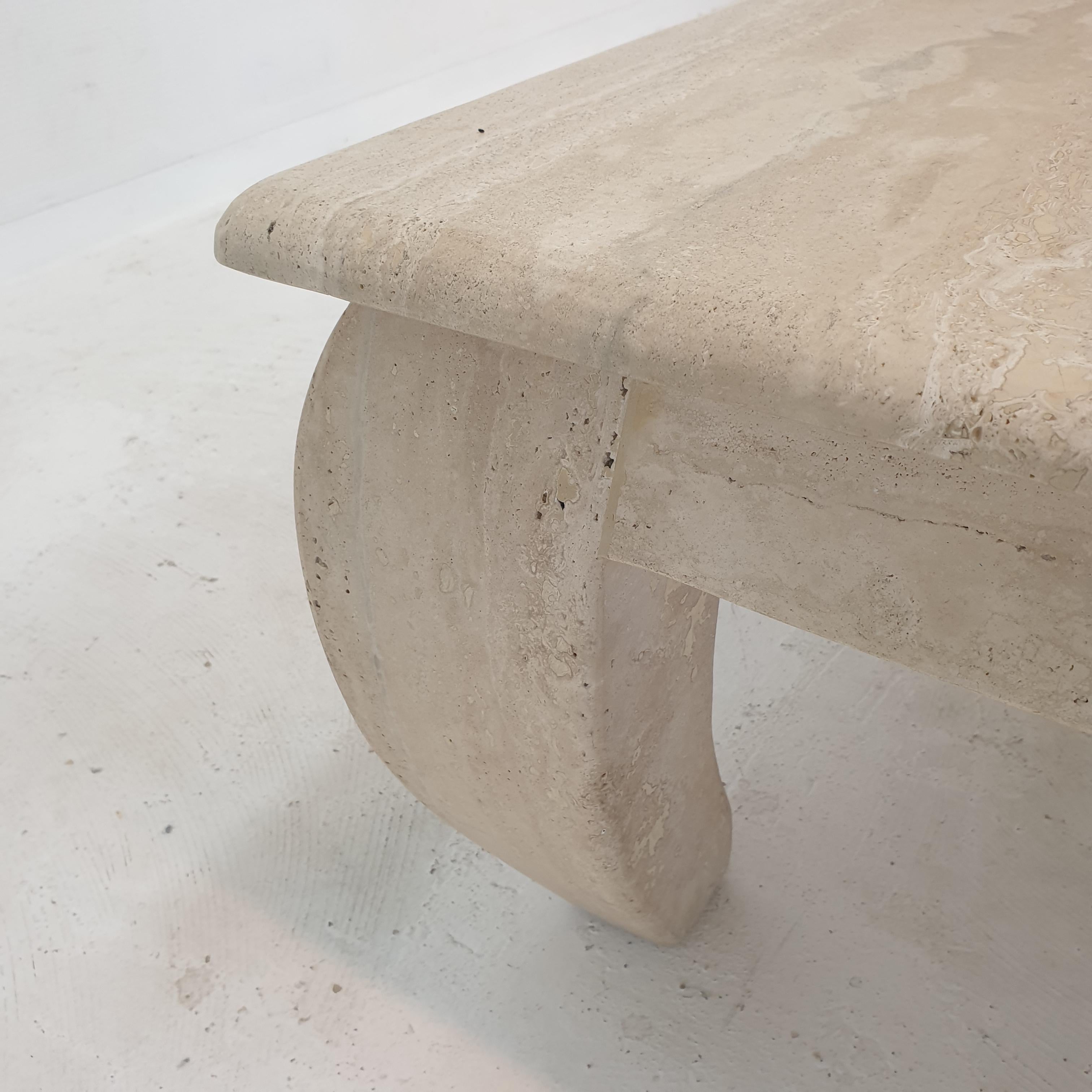 Table basse italienne en travertin « Opium », années 1980 en vente 11