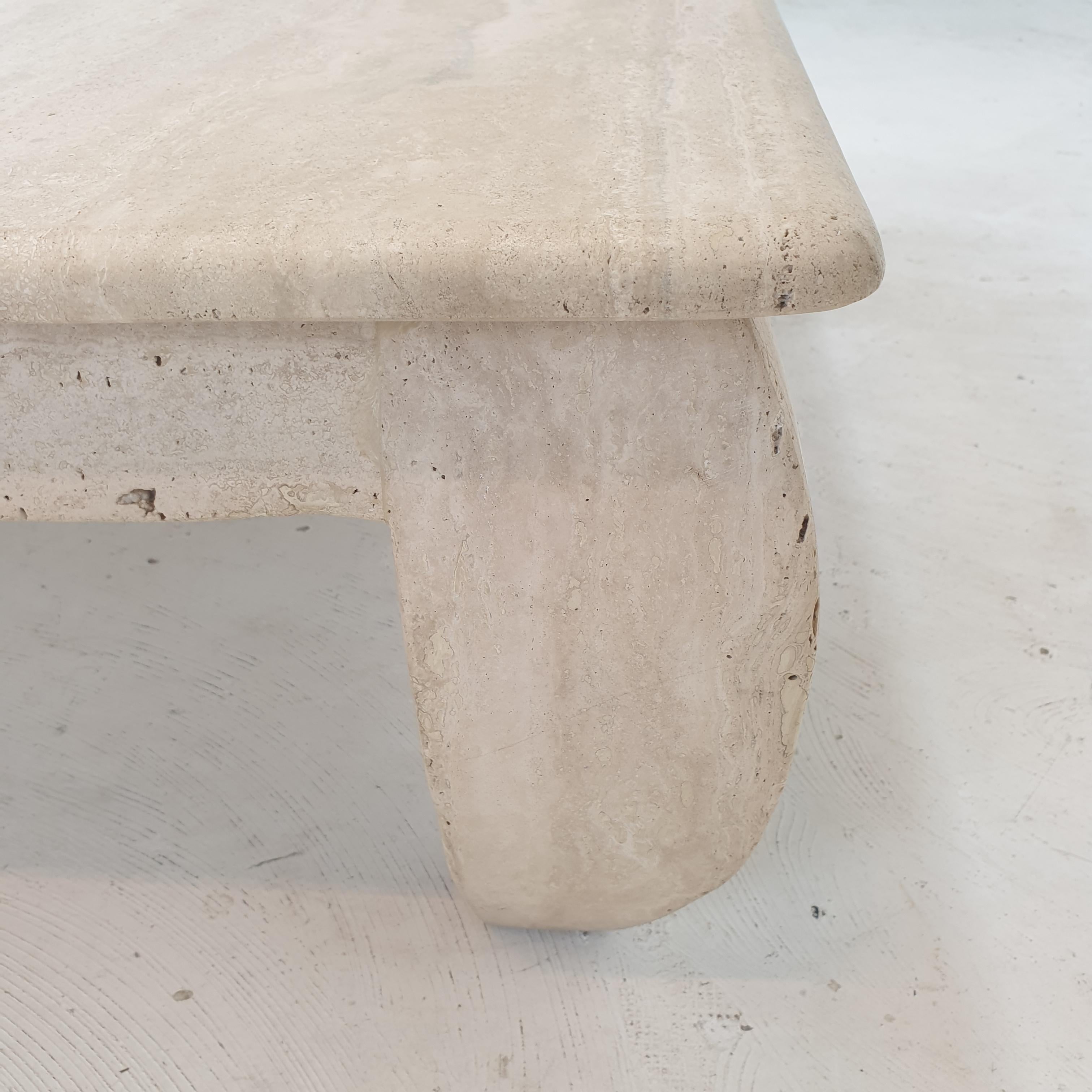 Table basse italienne en travertin « Opium », années 1980 en vente 12