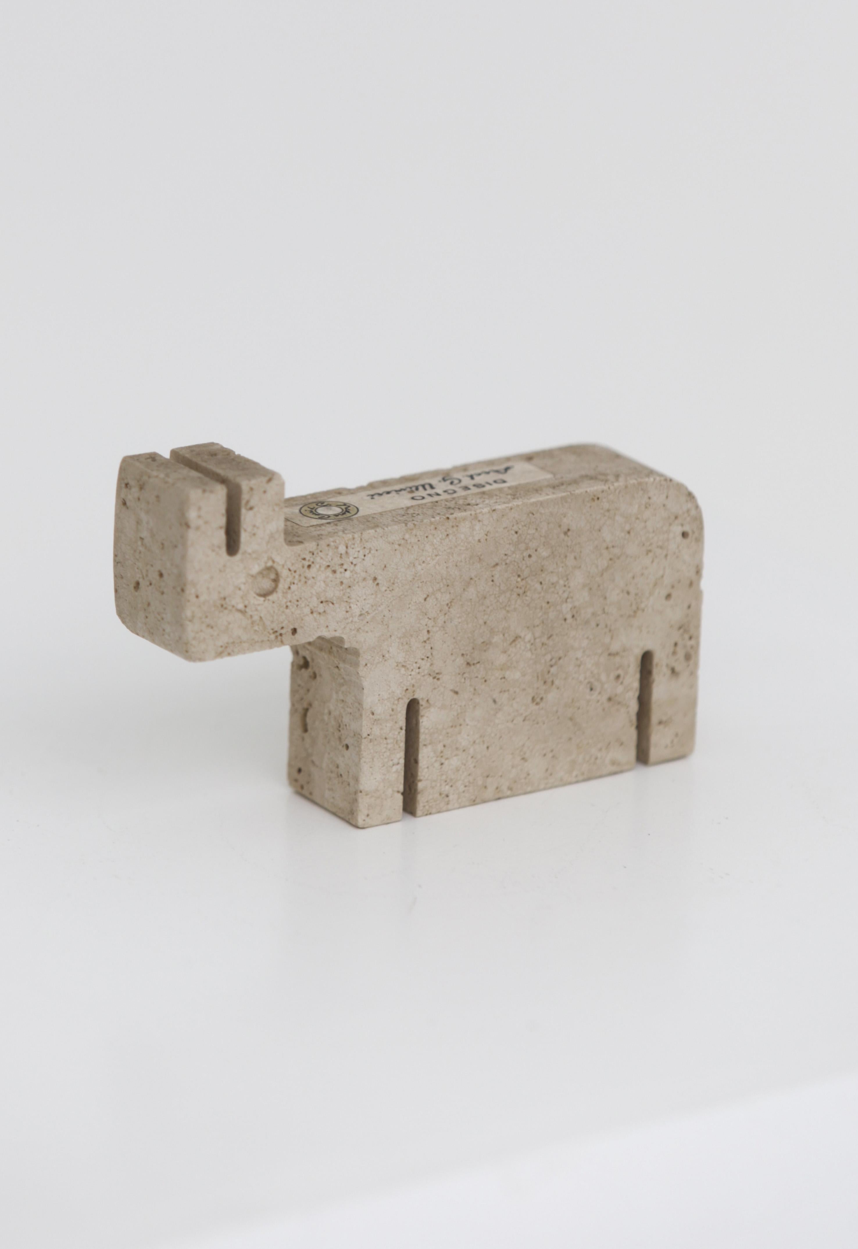 Mid-Century moderno Rhino in travertino italiano di G. Ulivieri anni '70 in vendita