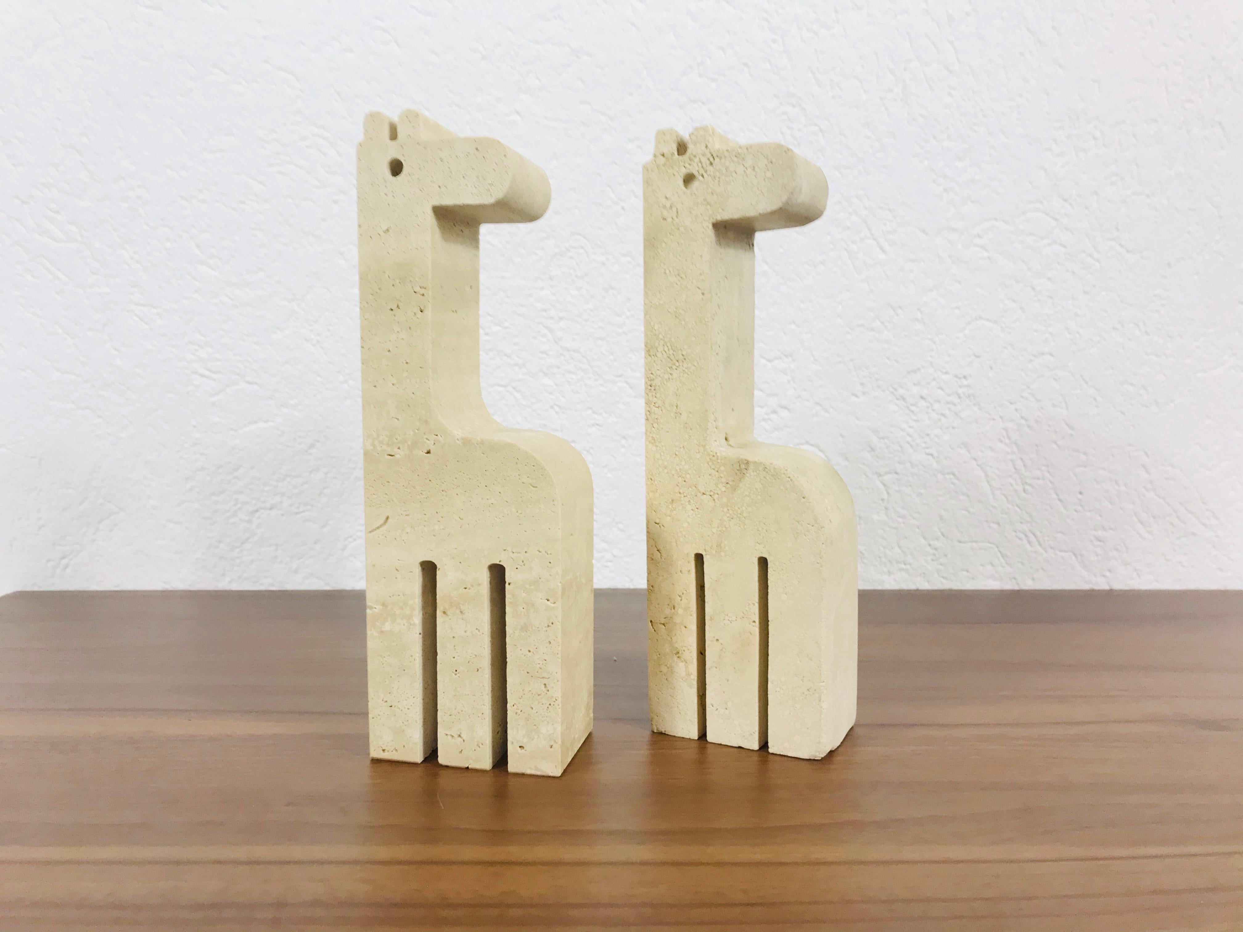 Italian Travertine Sculpture Book Ends by Fratelli Mannelli, Italy, 1970s, Pair 5