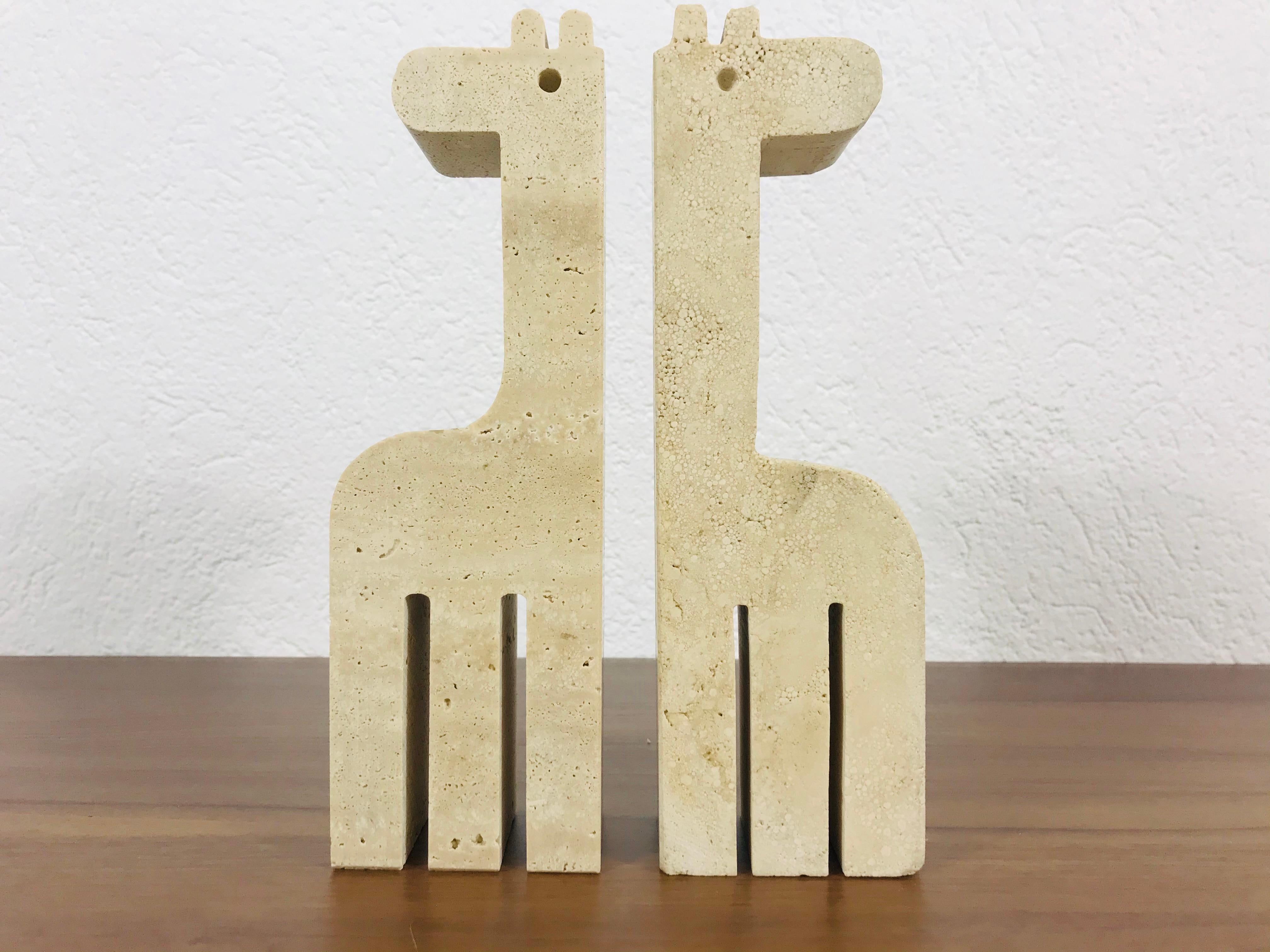 Mid-Century Modern Italian Travertine Sculpture Book Ends by Fratelli Mannelli, Italy, 1970s, Pair