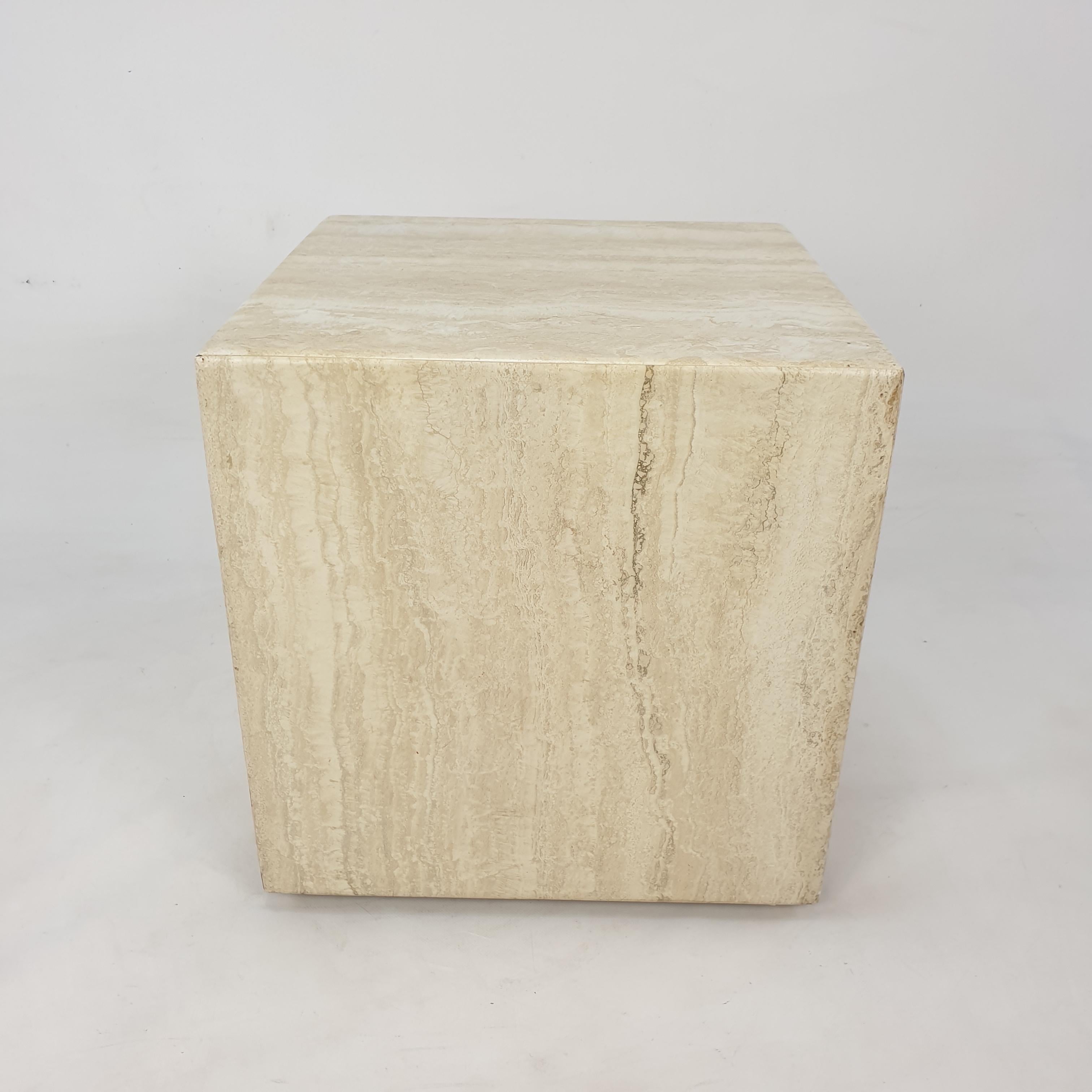 Italian Travertine Side Table, 1980's For Sale 10