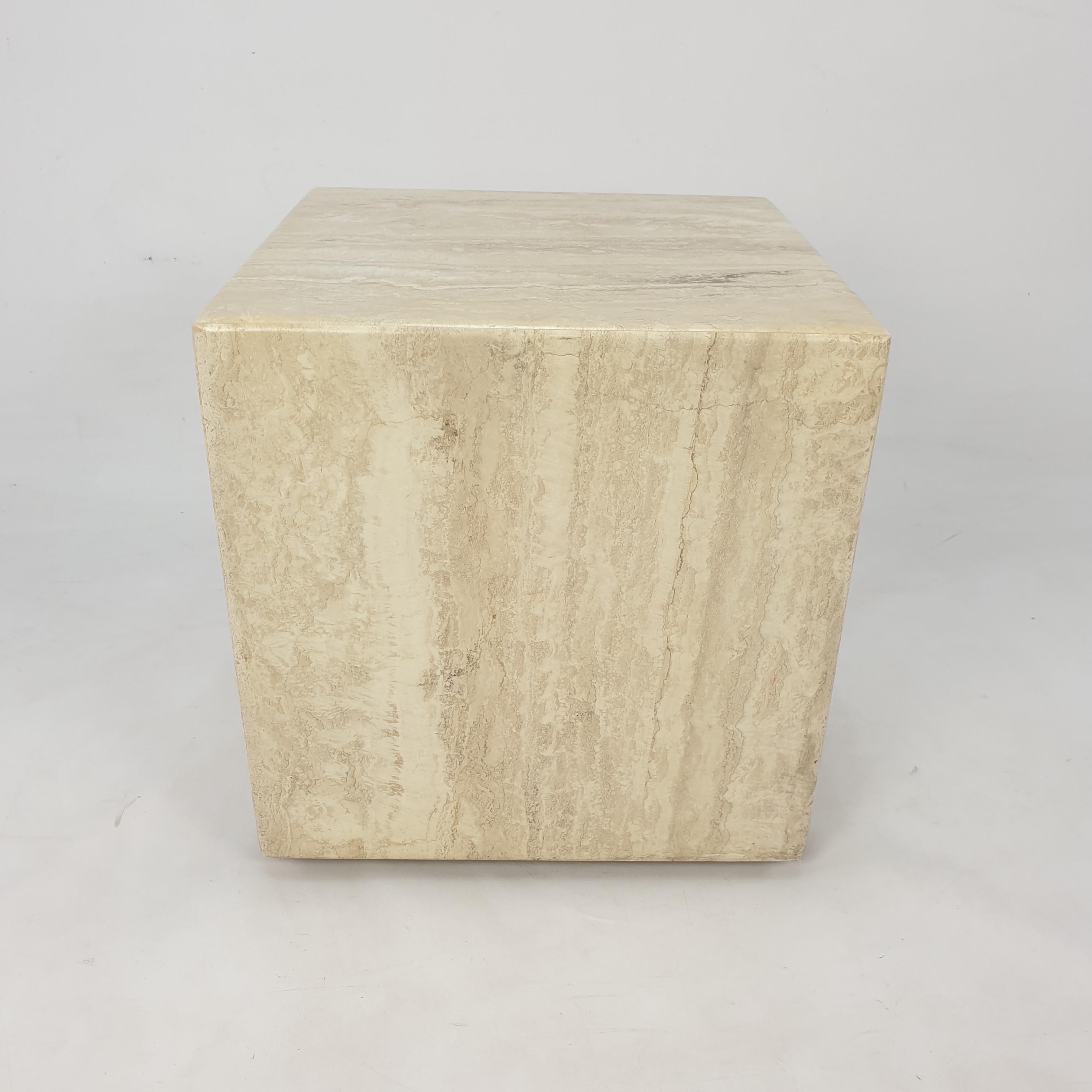 Italian Travertine Side Table, 1980's For Sale 1