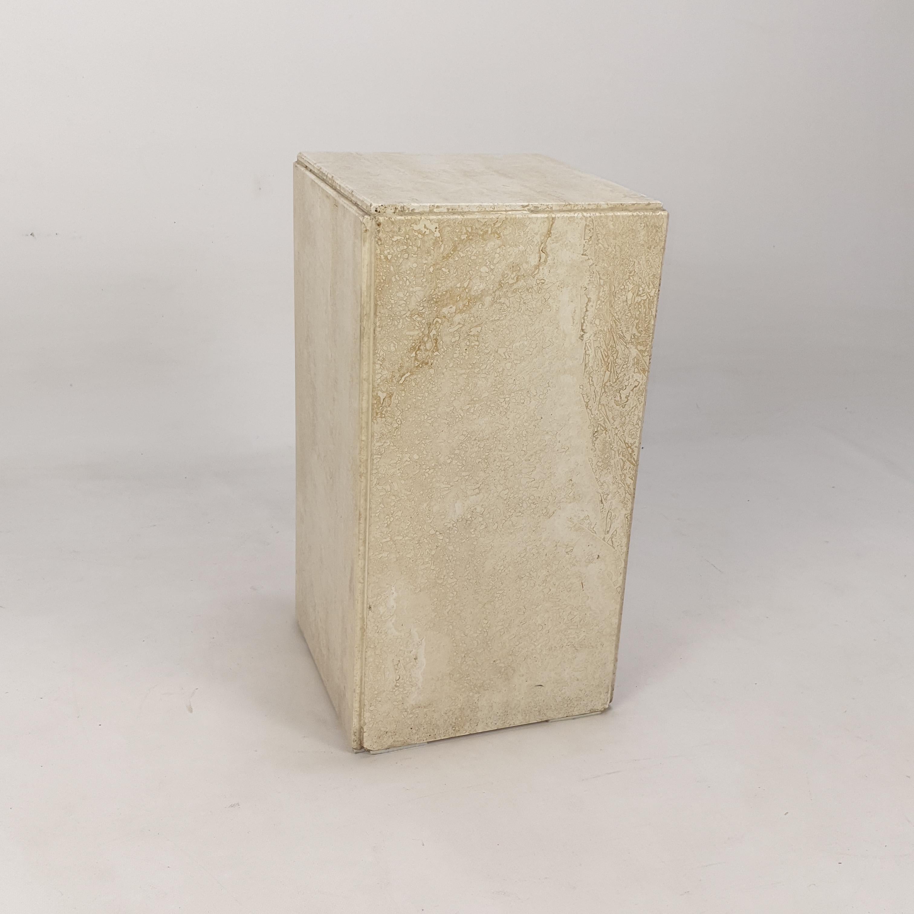 Late 20th Century Italian Travertine Side Table or Pedestal, 1980's For Sale