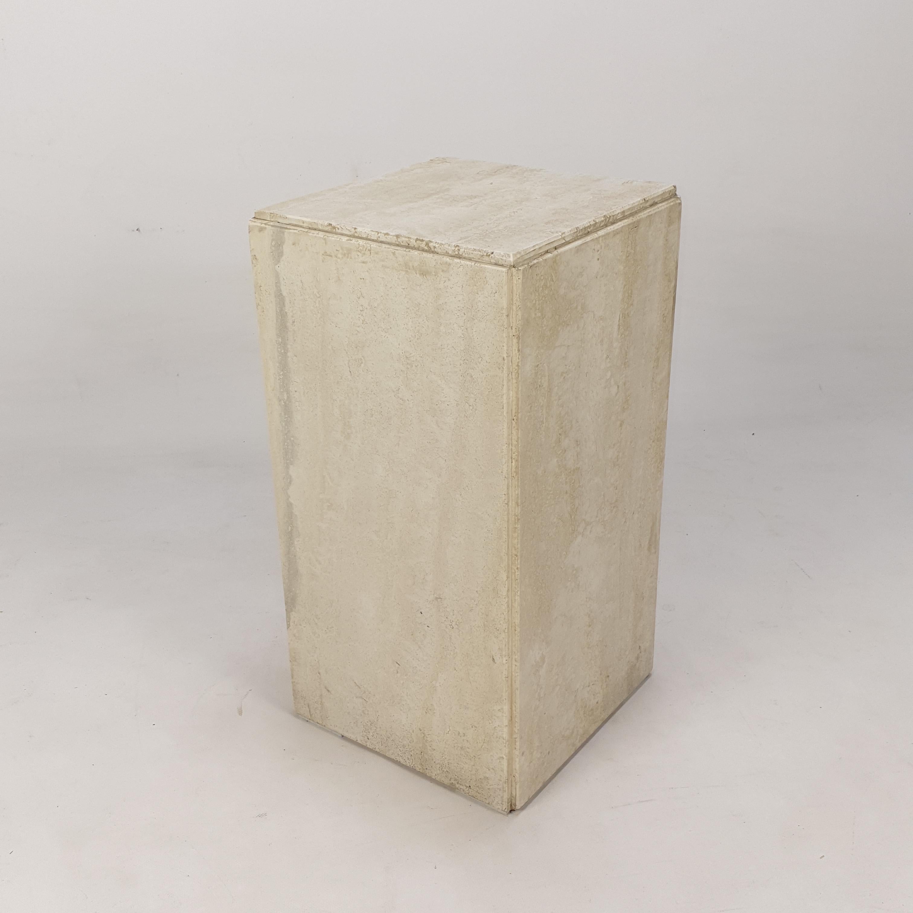 Italian Travertine Side Table or Pedestal, 1980's For Sale 2