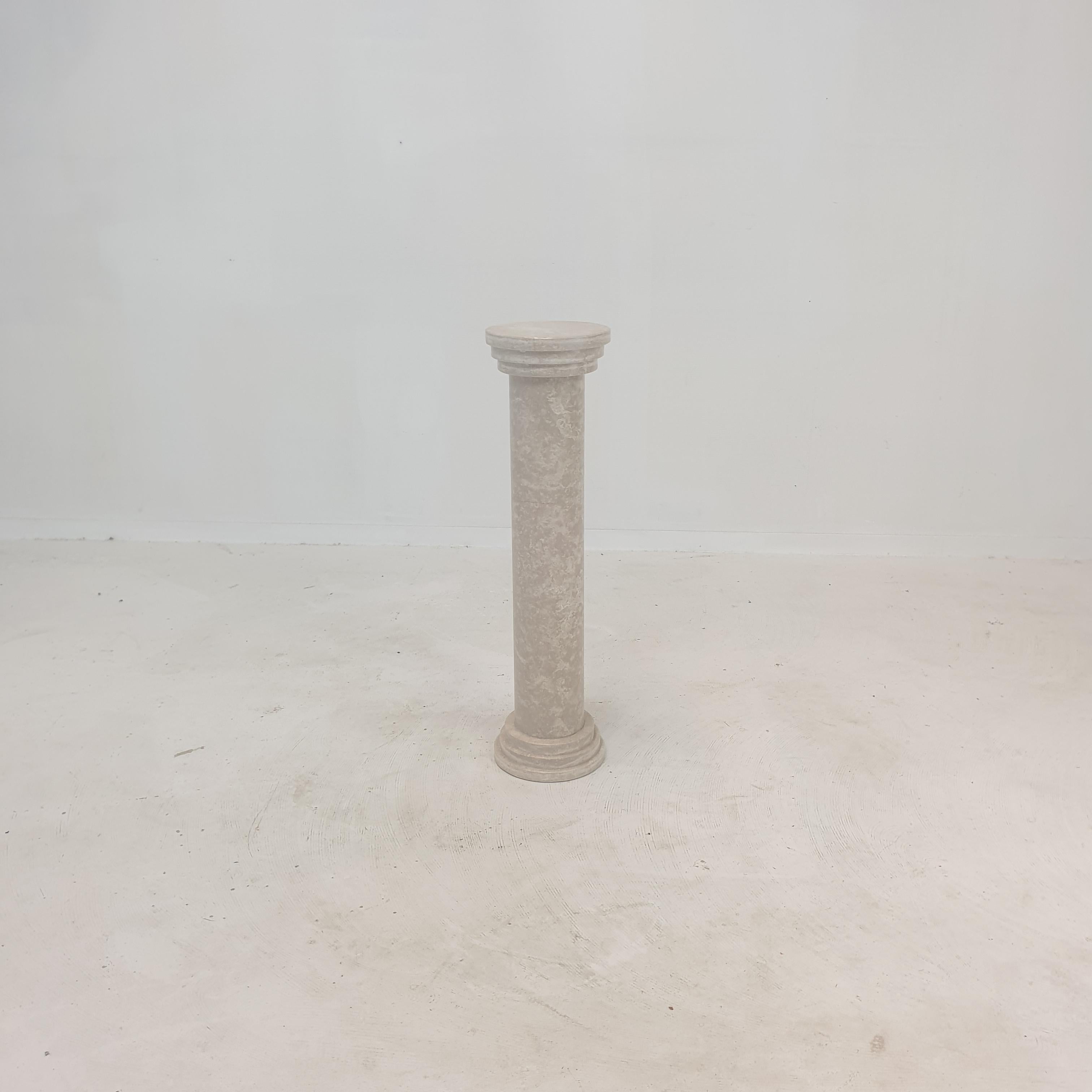 Italian Travertine Side Table or Pedestal, 1980s For Sale 2
