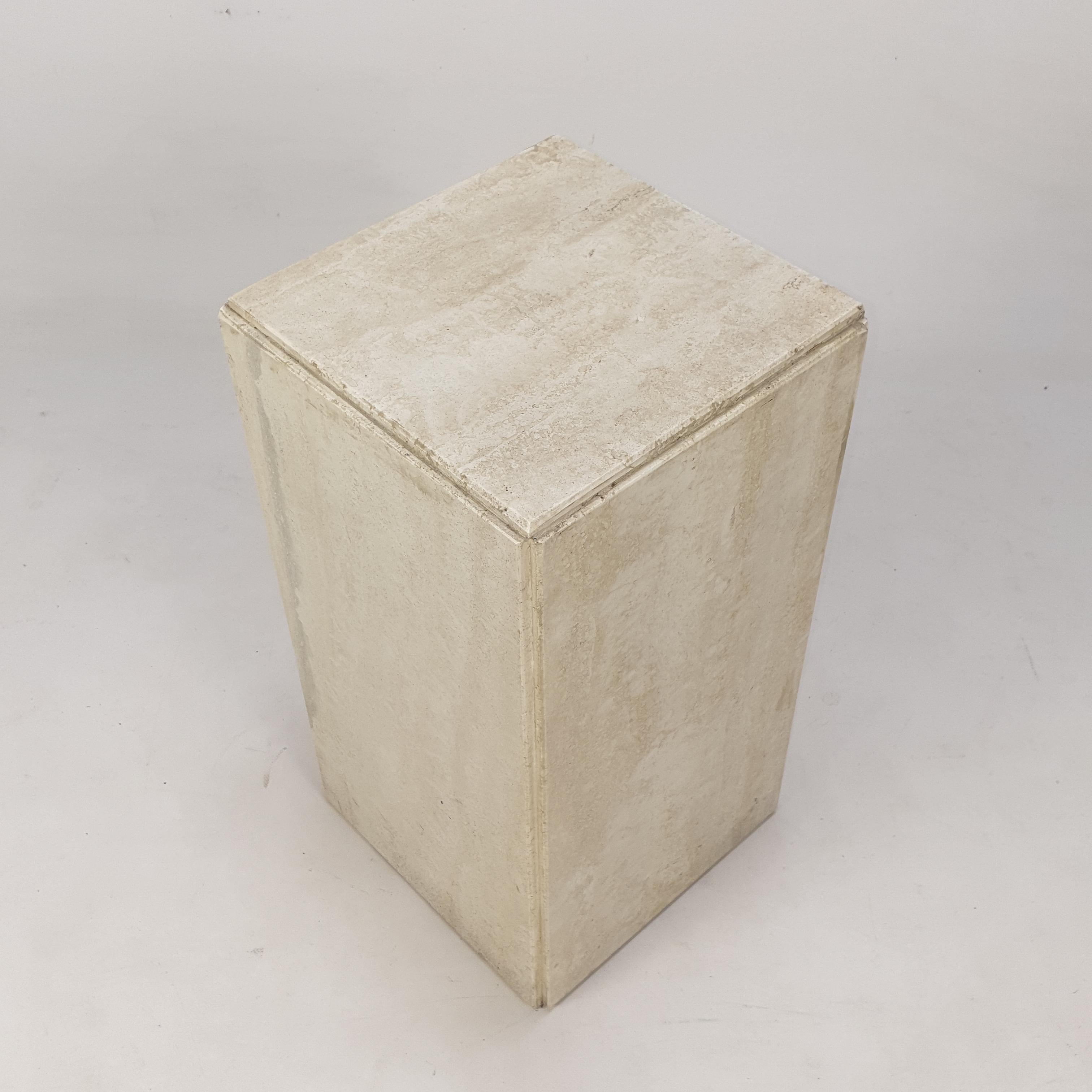 Italian Travertine Side Table or Pedestal, 1980's For Sale 3