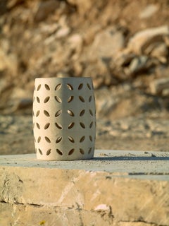 Hocker aus italienischem Travertin in Travertino Dorato Light, "Orchidee" von Giansanti Home