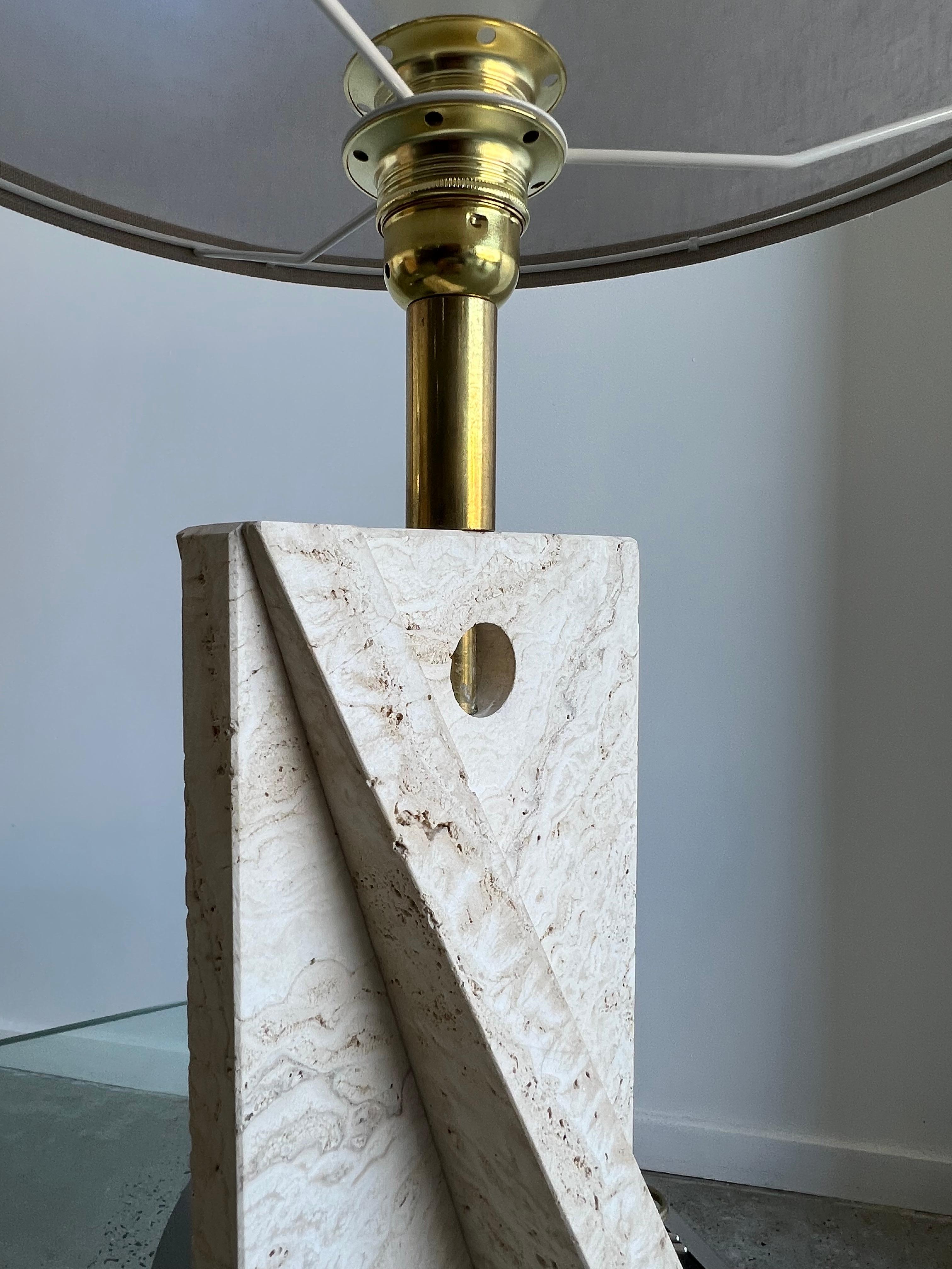 Late 20th Century Italian Travertine Table Lamp by Fratelli Mannelli