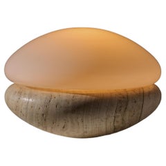 Lampe de table italienne en travertin