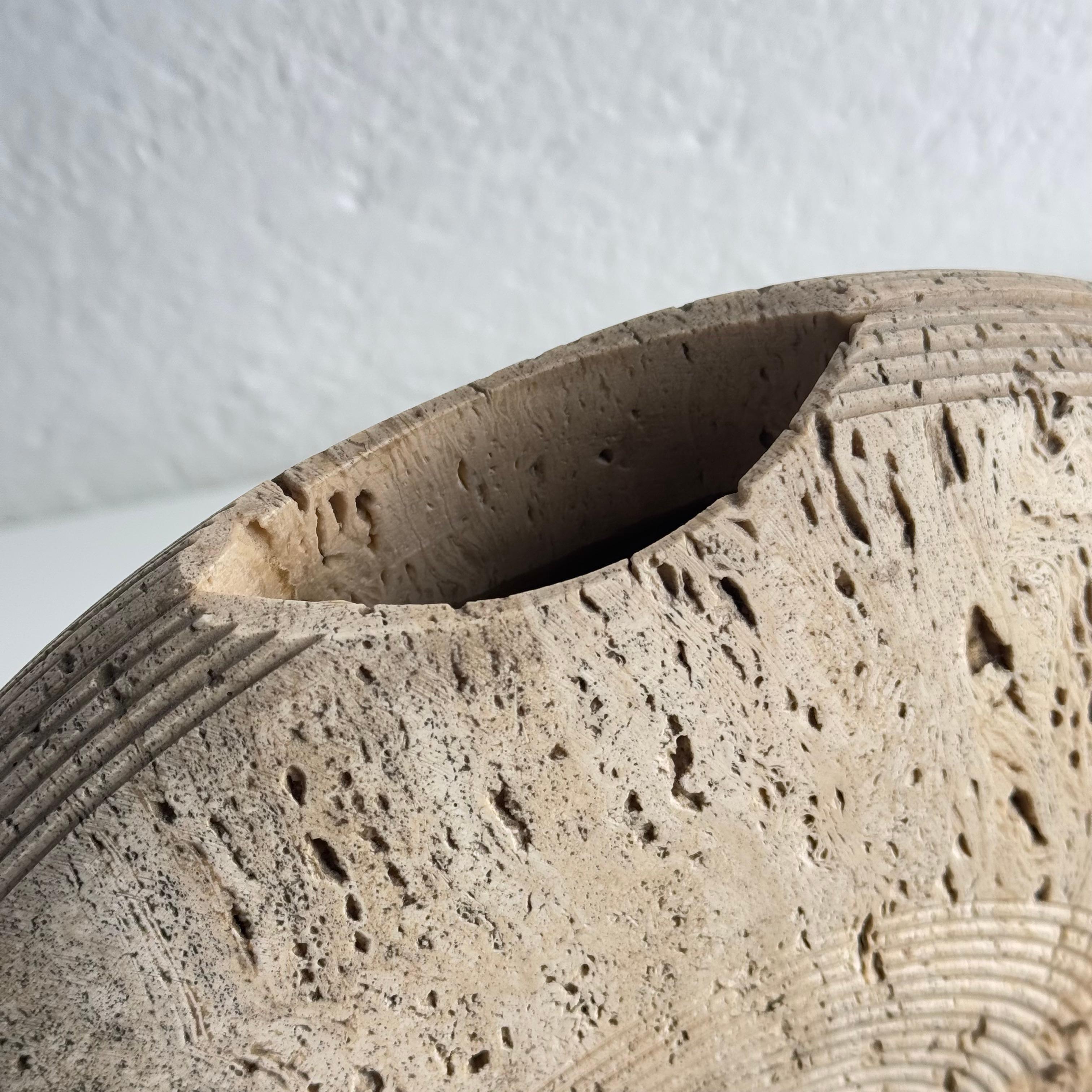 Italian Travertine Vase by P. A. Giusti and Egidio di Rosa for Up&Up, 1970s en vente 3