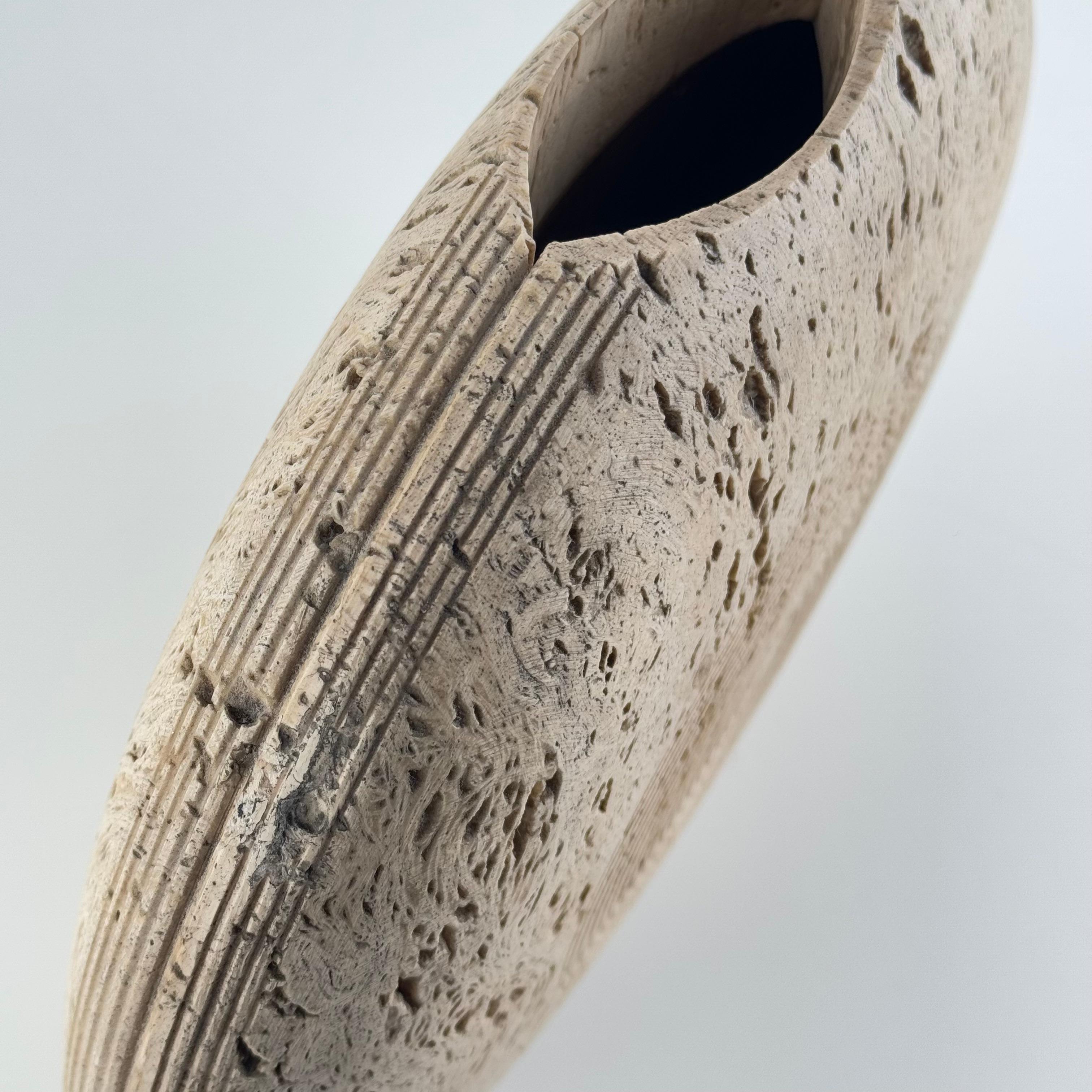 Italian Travertine Vase by P. A. Giusti and Egidio di Rosa for Up&Up, 1970s en vente 7