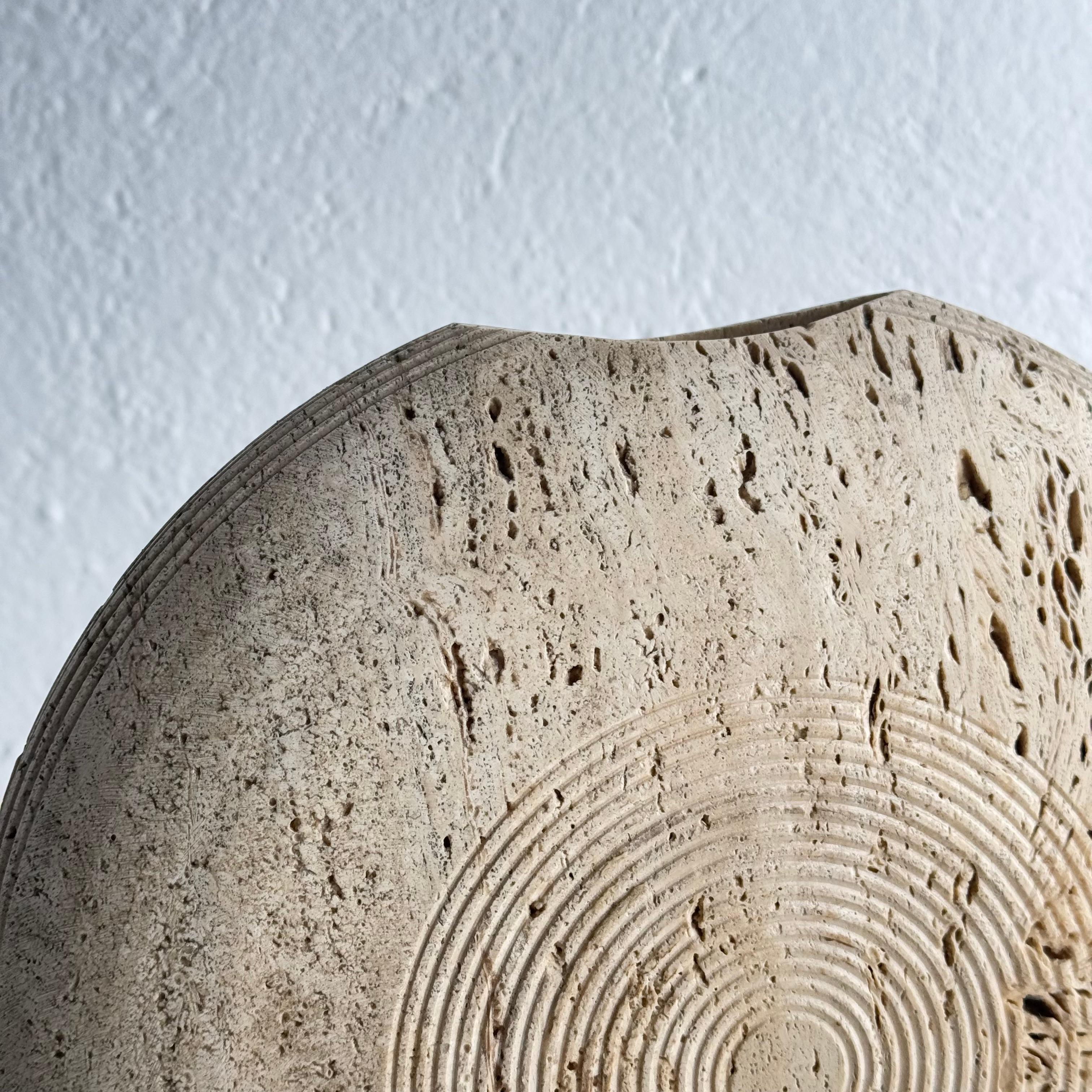 Fin du 20e siècle Italian Travertine Vase by P. A. Giusti and Egidio di Rosa for Up&Up, 1970s en vente