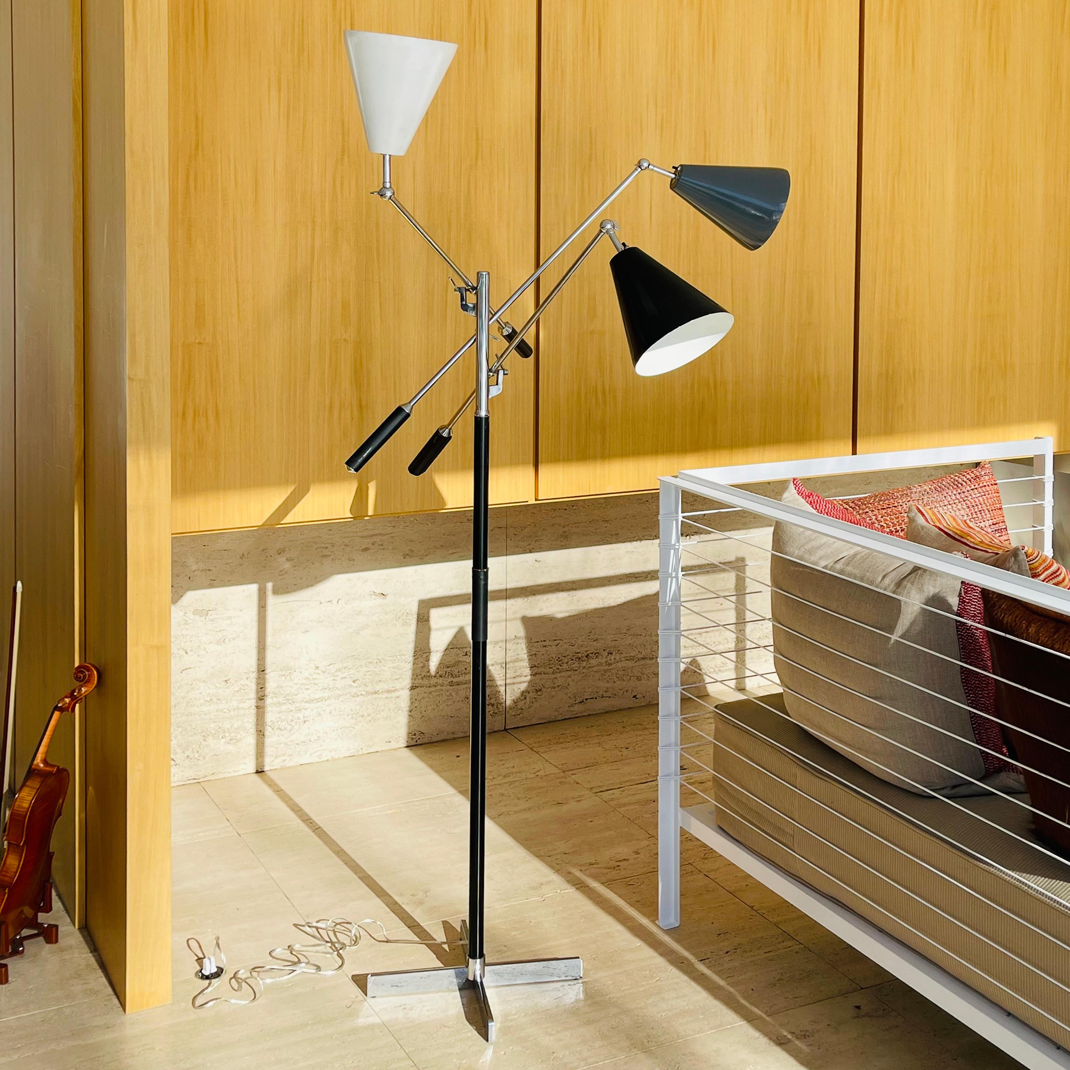Italian Triennale Three-Arm Floor Lamp with X Base For Sale 1