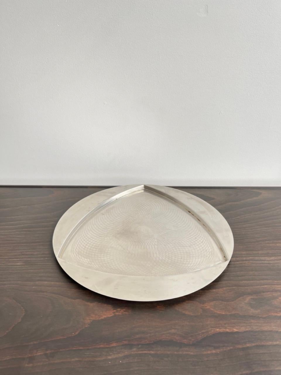 Alessi tray designed by Franco Grignani in 1974 (signed underneath) with engraved pattern. 