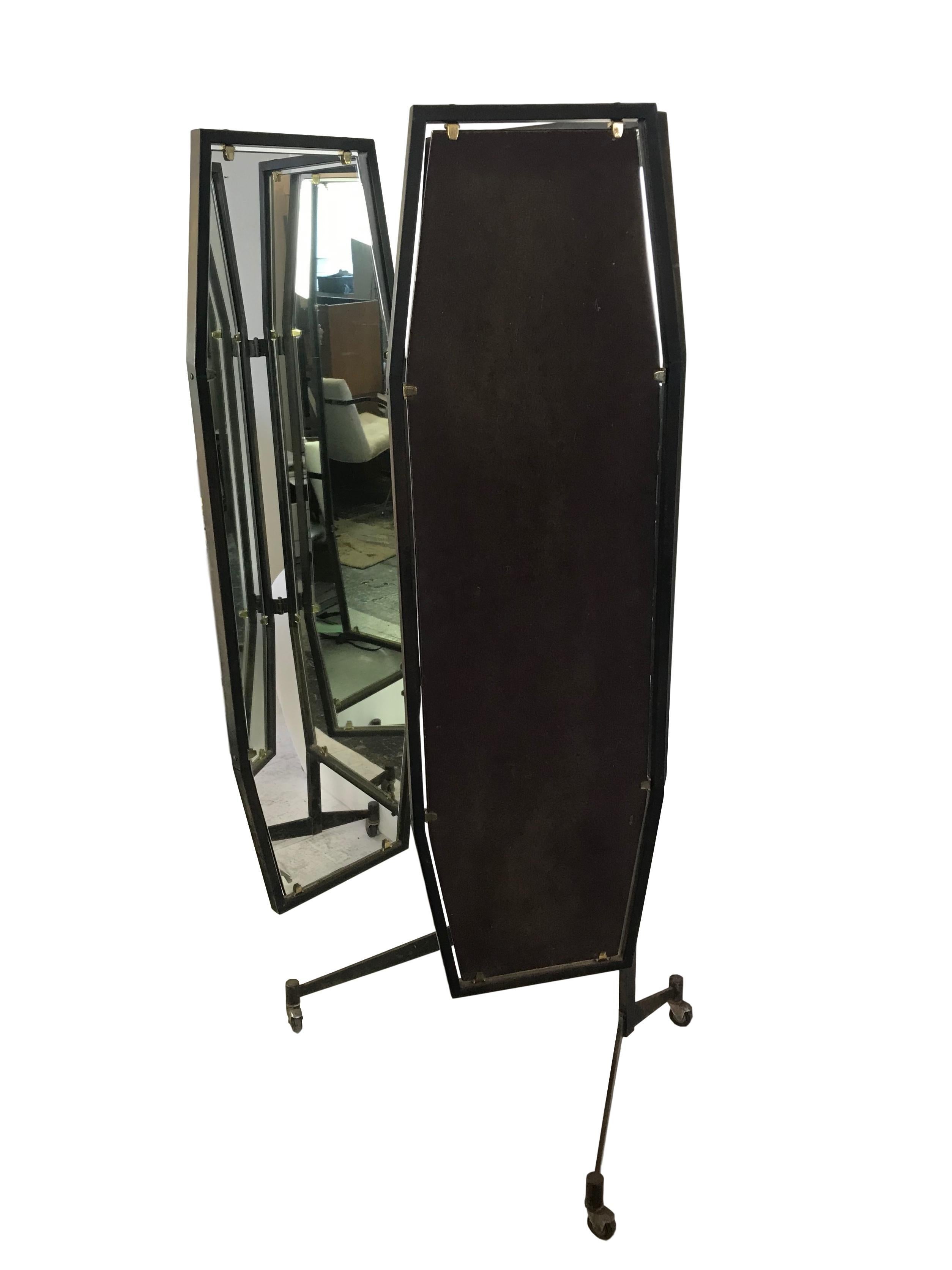 Italian Trifold Mirror on Casters 3