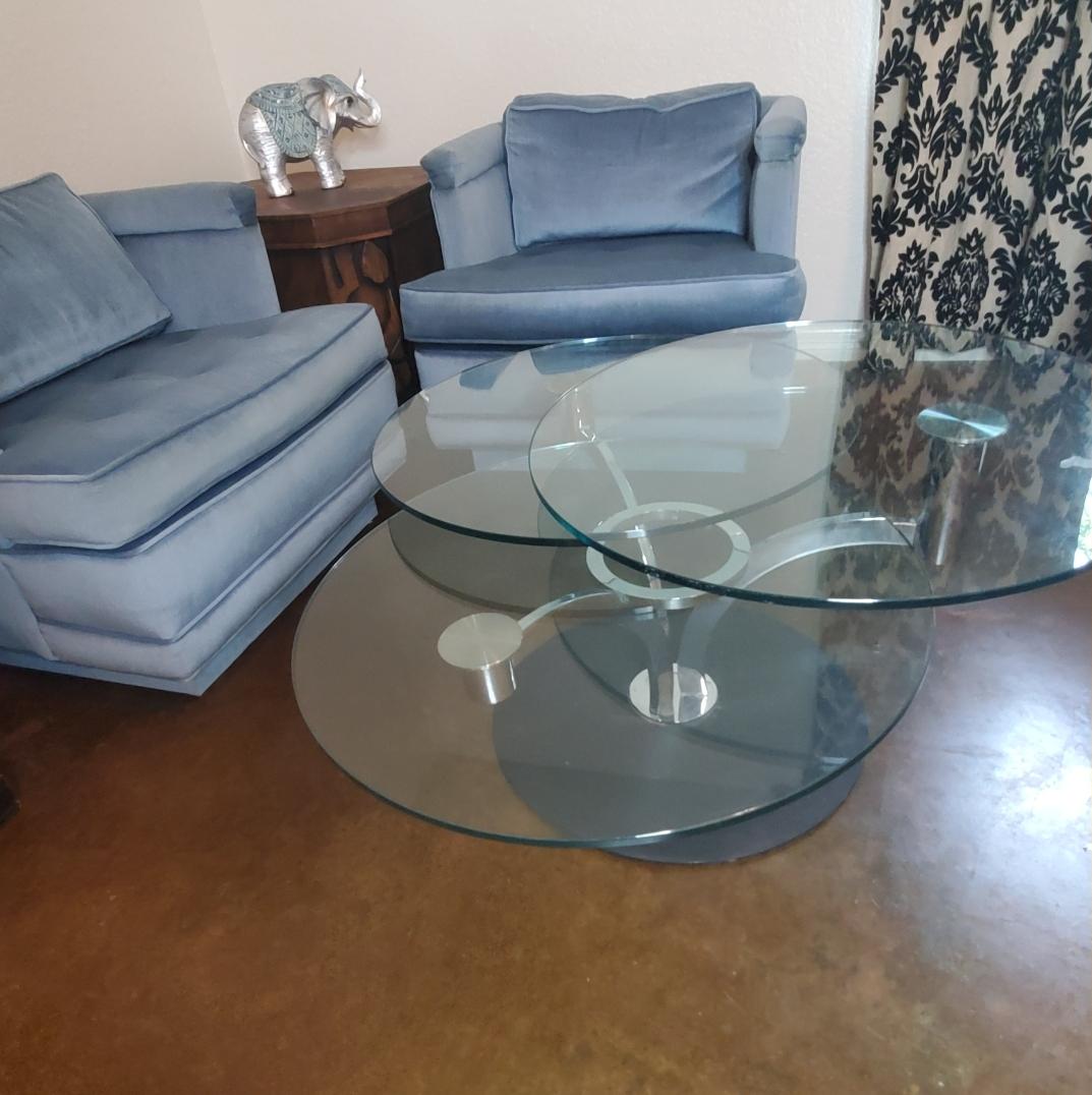 Modern Italian Trillo Motion Coffee Table For Sale