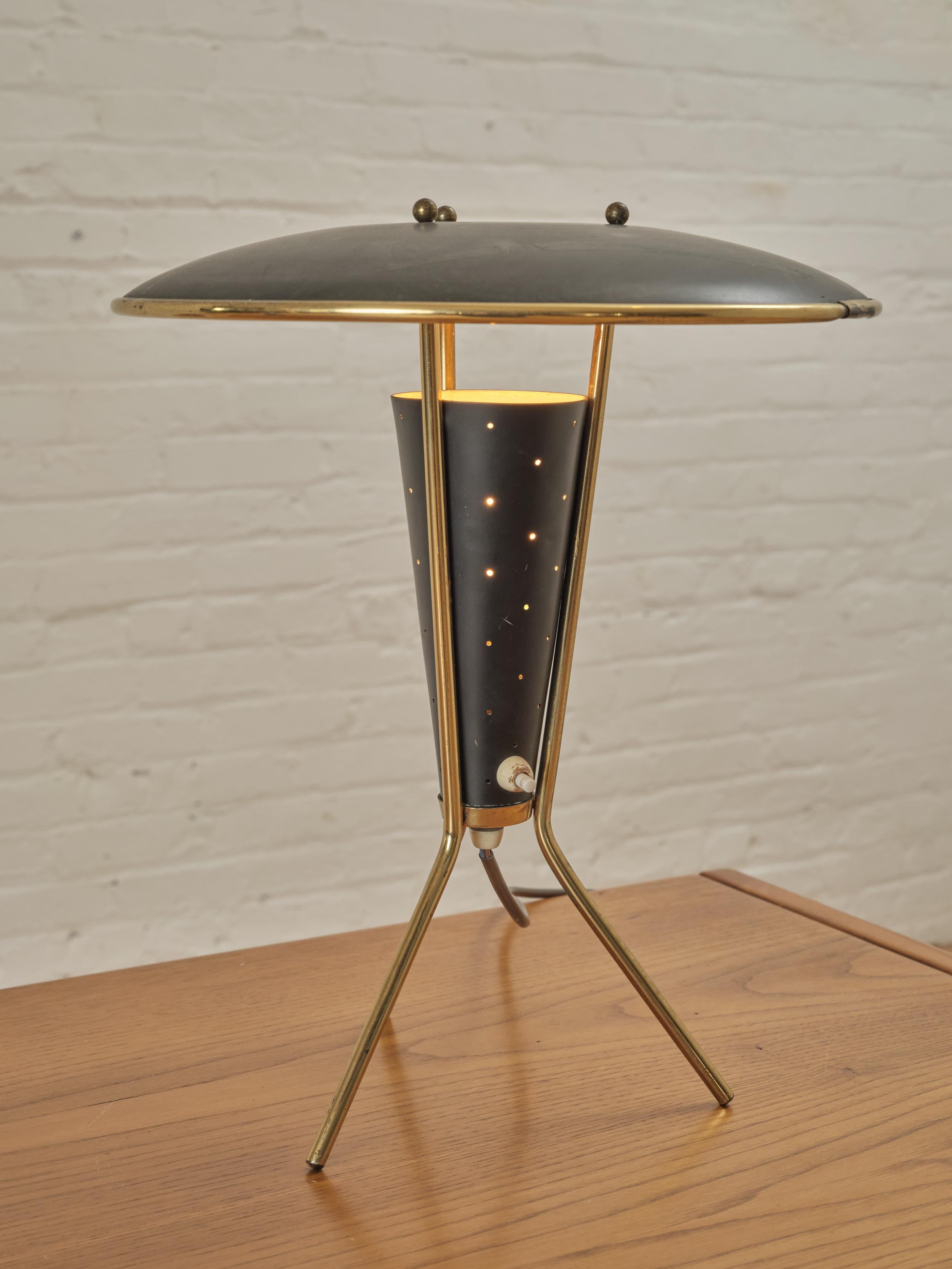 20th Century Italian Tripod Table Lamp For Sale