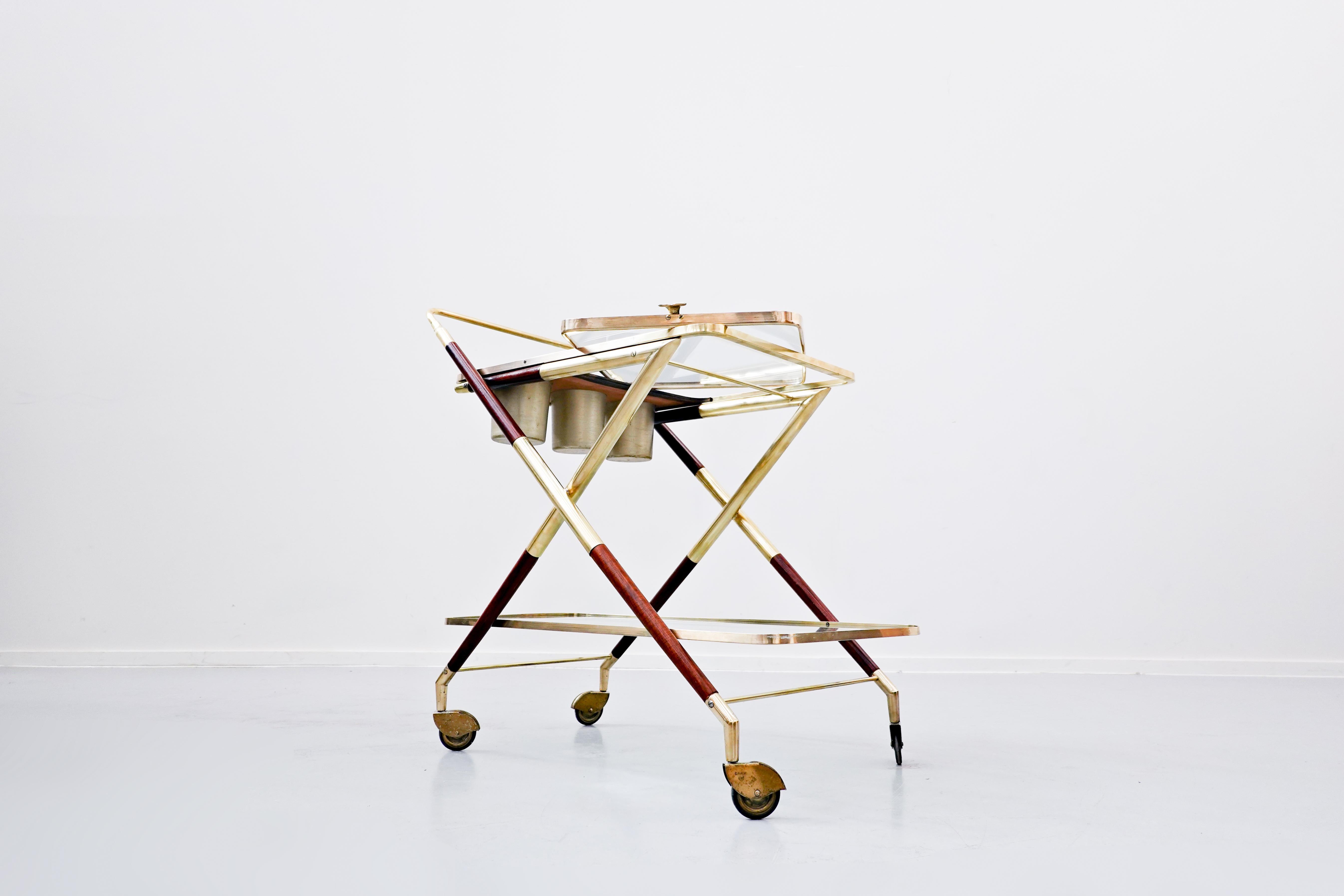 Mid-Century Modern Italian Trolley by Cesare Lacca, Glass and Brass, 1950s 5