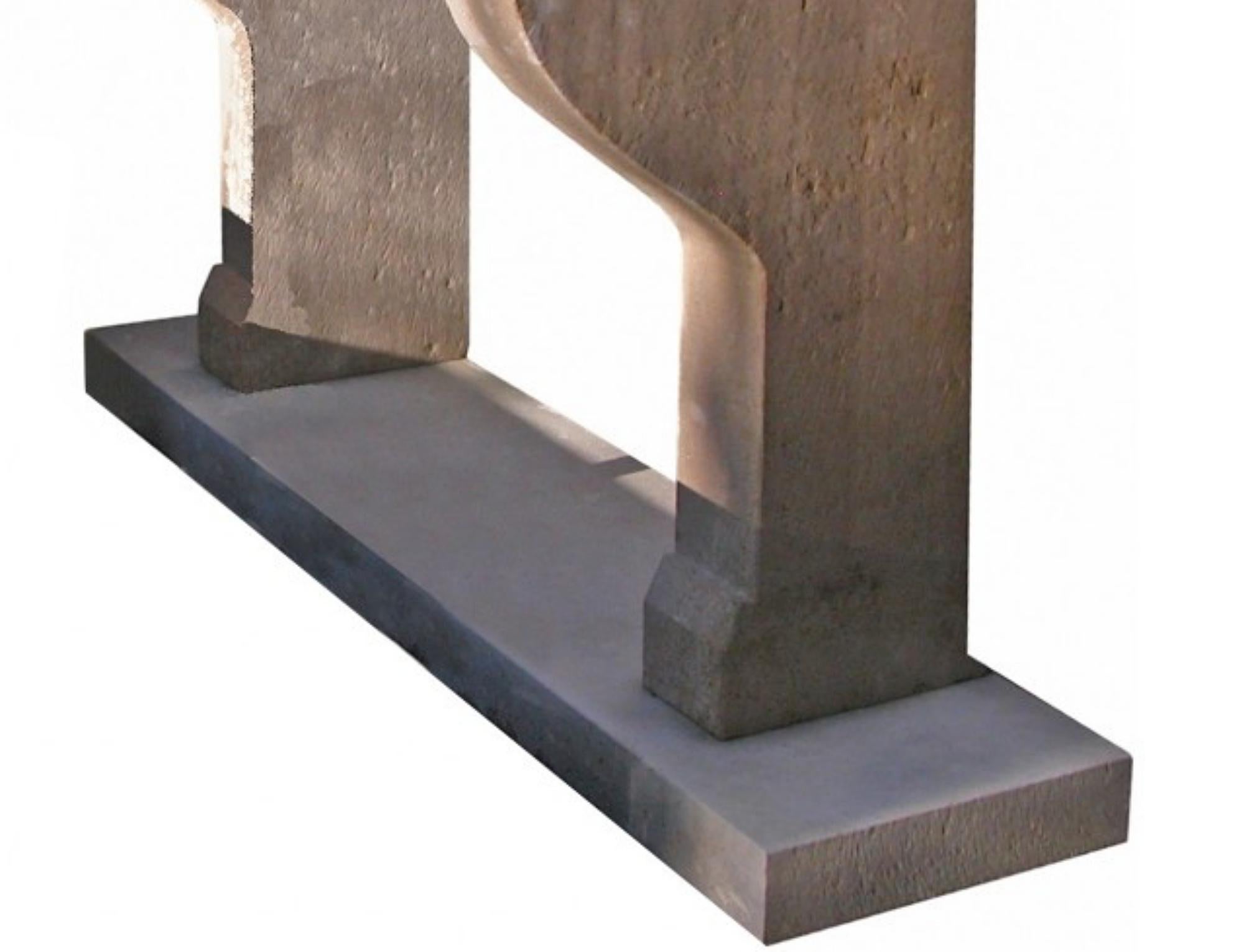 Moderne Cheminée italienne Trumeaux en pierre calcaire du début du 20e siècle en vente