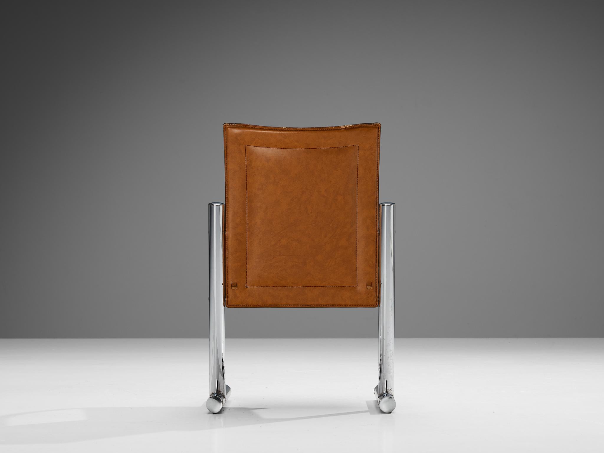 Italienischer röhrenförmiger Stuhl aus cognacfarbenem Sattelleder im Angebot 3