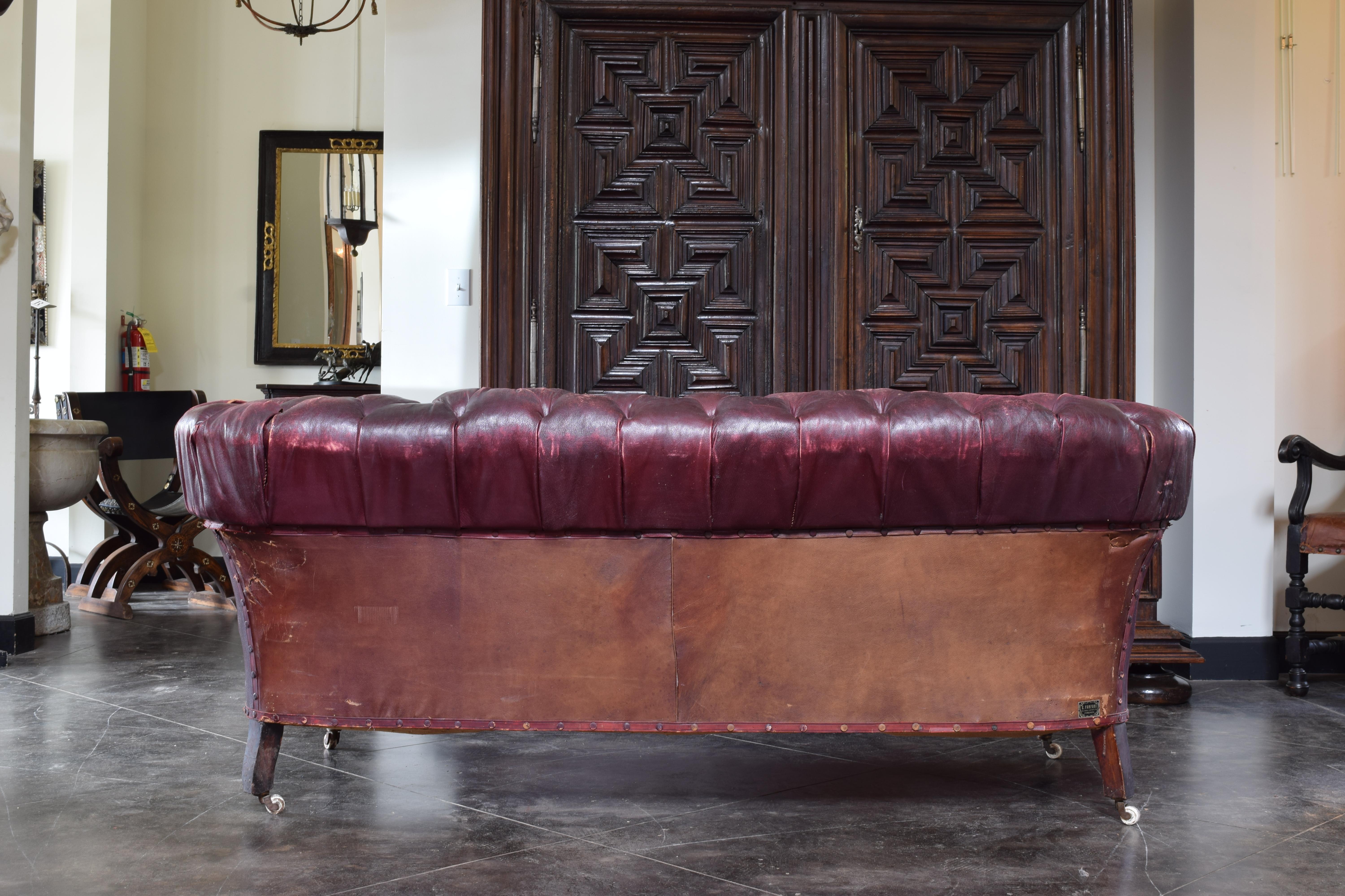 Italian Tufted Leather Upholstered Chesterfield Sofa, late 19thc In Fair Condition For Sale In Atlanta, GA