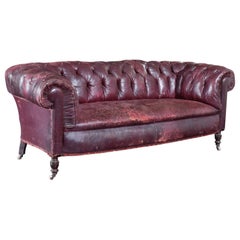 Divano Chesterfield imbottito in pelle italiana, fine XIX sec.