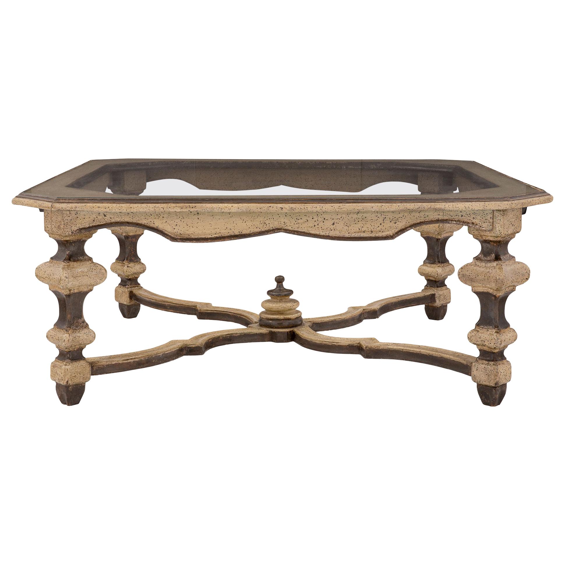 Italian Turn of the Century Louis XIV Style Coffee Table For Sale