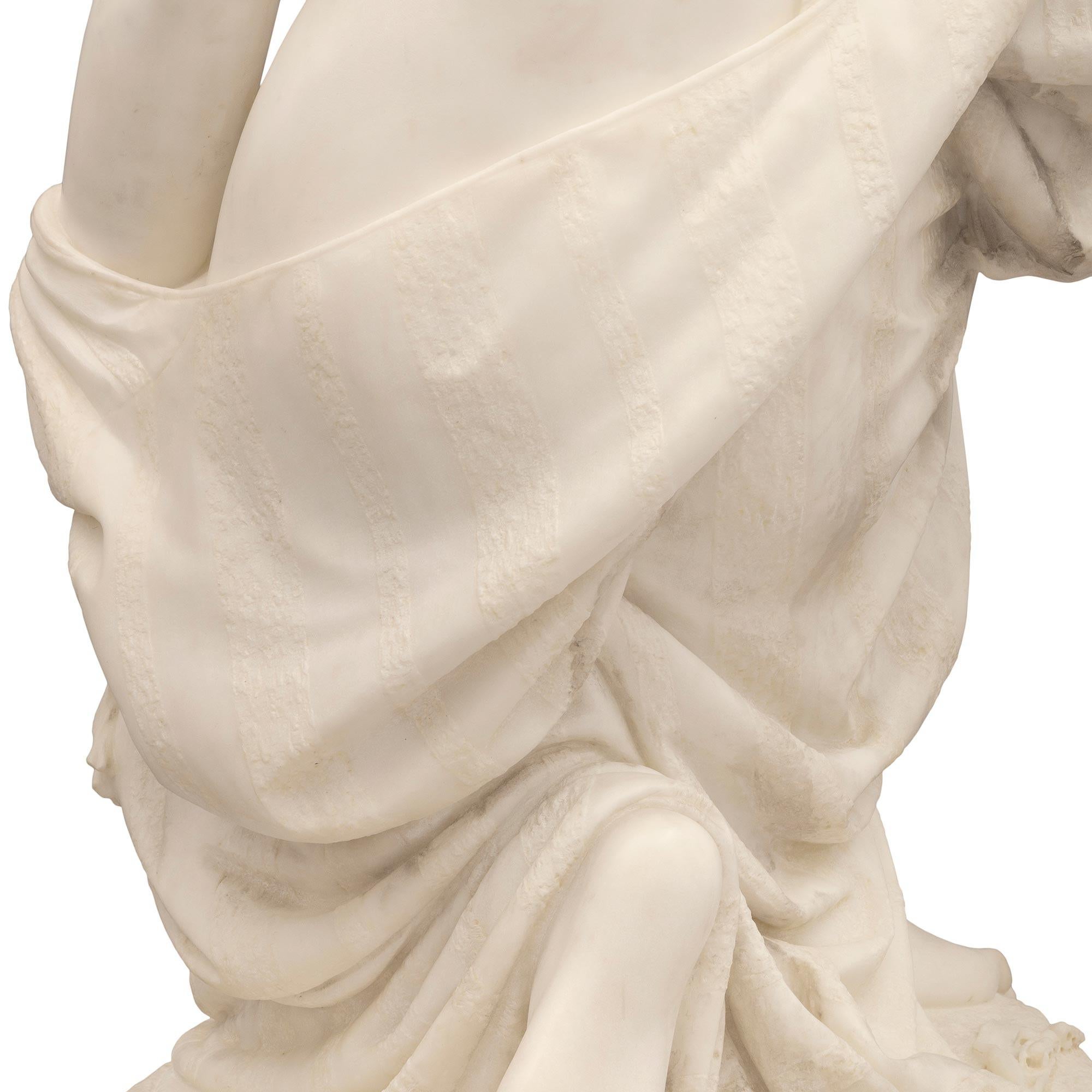 Italian Turn of the Century Marble Statue Signed Prof. R. Romanelli 1909 For Sale 3