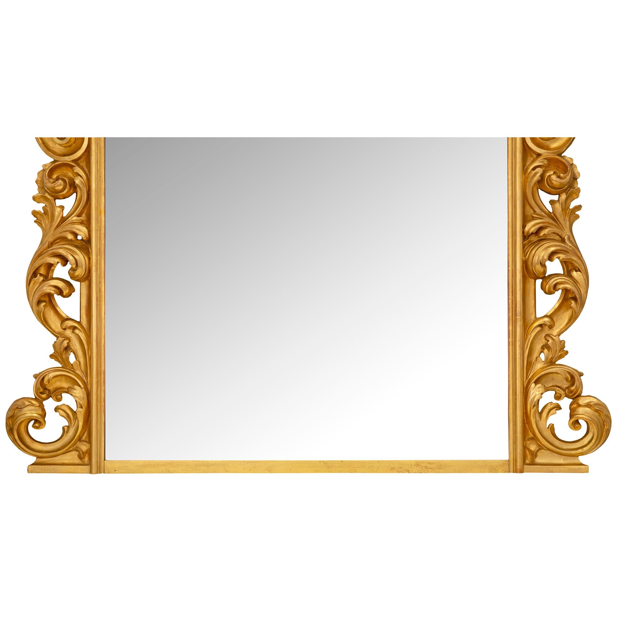 Italian Turn-of-the-Century Roman Giltwood Mirror For Sale 3
