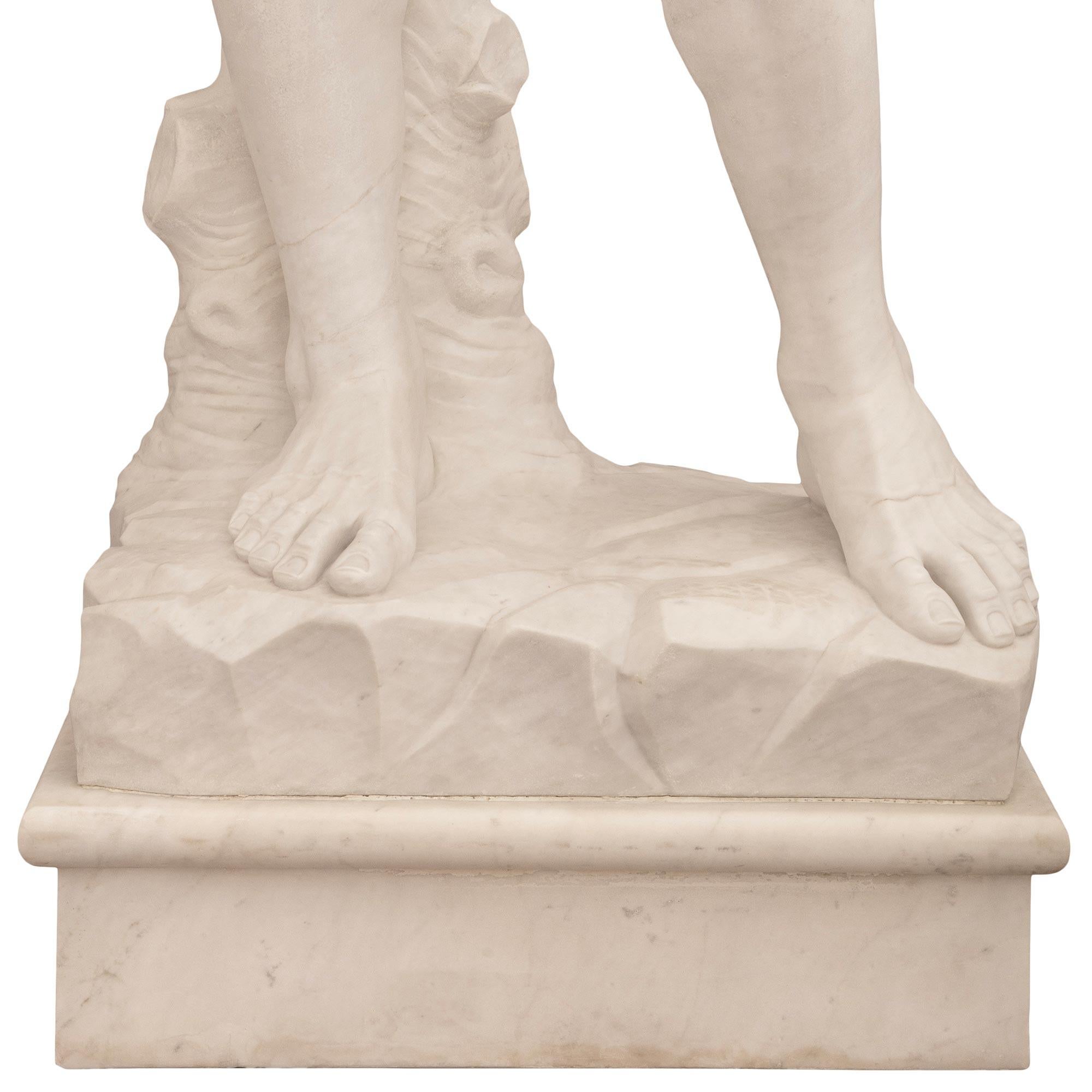 Italian turn of the century white Carrara marble statue of Michelangelo's David. For Sale 7