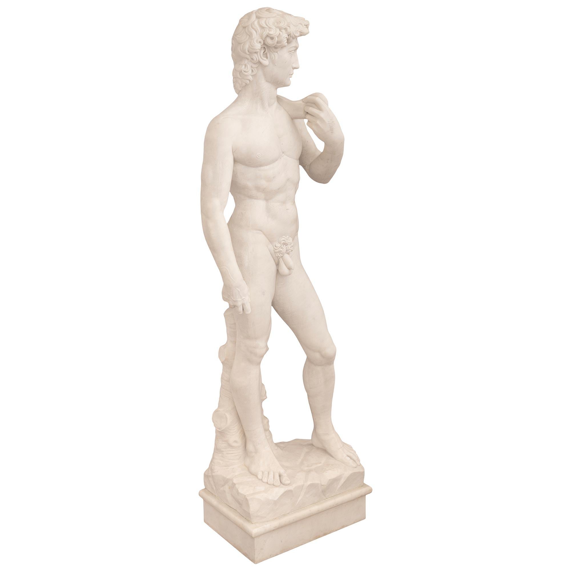 Italian turn of the century white Carrara marble statue of Michelangelo's David. In Good Condition For Sale In West Palm Beach, FL