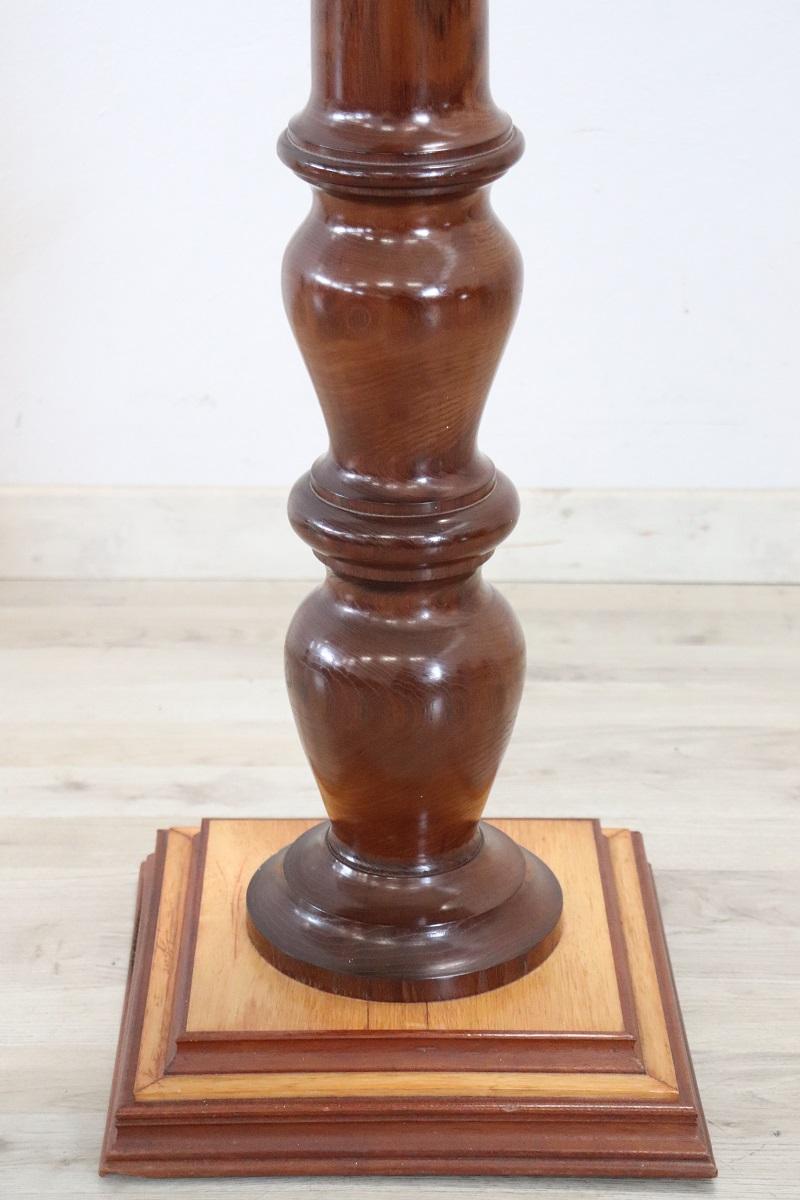 Italiano Colonna in legno di Oak Wood tornito italiano in vendita