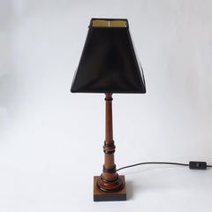 Lampada da tavolo italiana in legno tornito nello stile di Renzo Mongiardino, anni '80