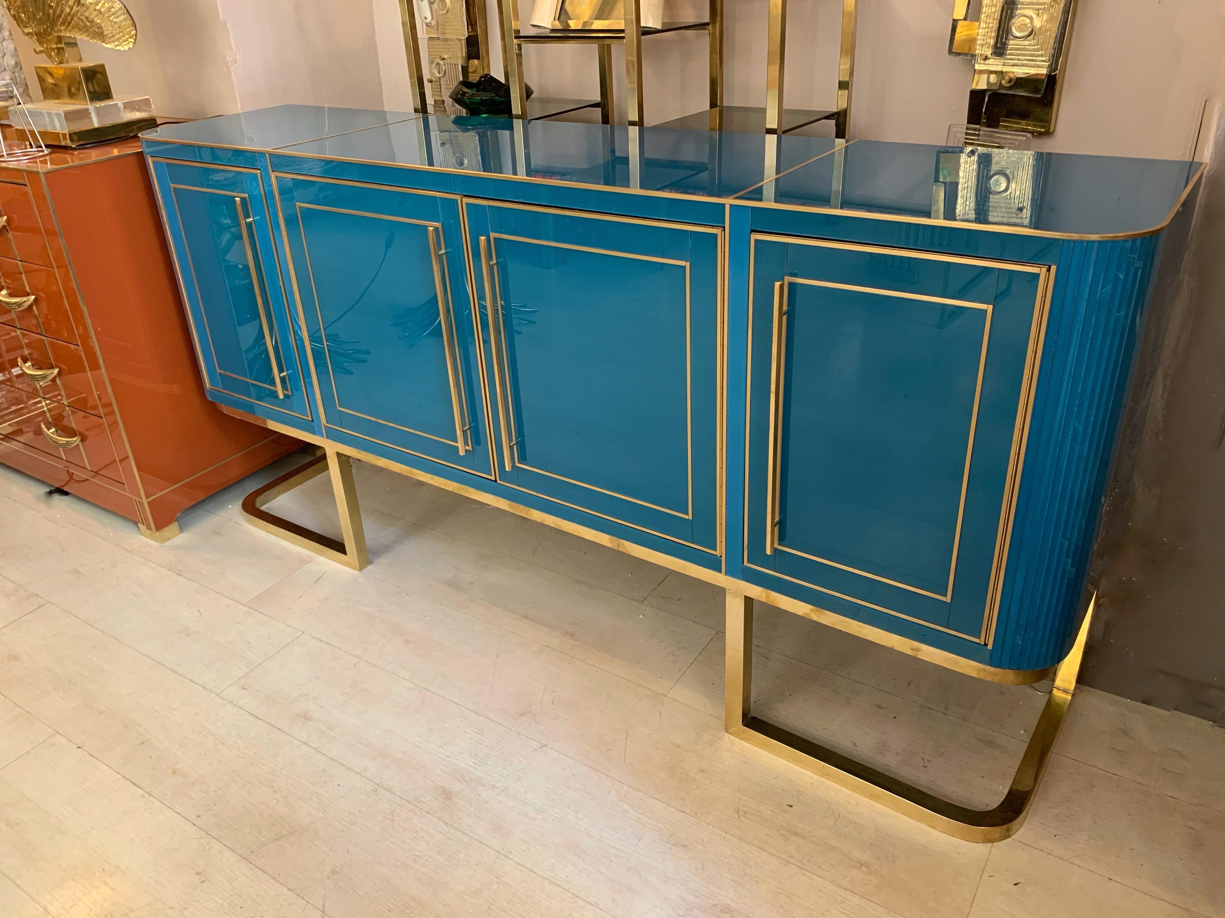 Italian Turquoise Opaline Glass Credenza, Brass Handles and Inlays, 1980 In Excellent Condition In Florence, IT
