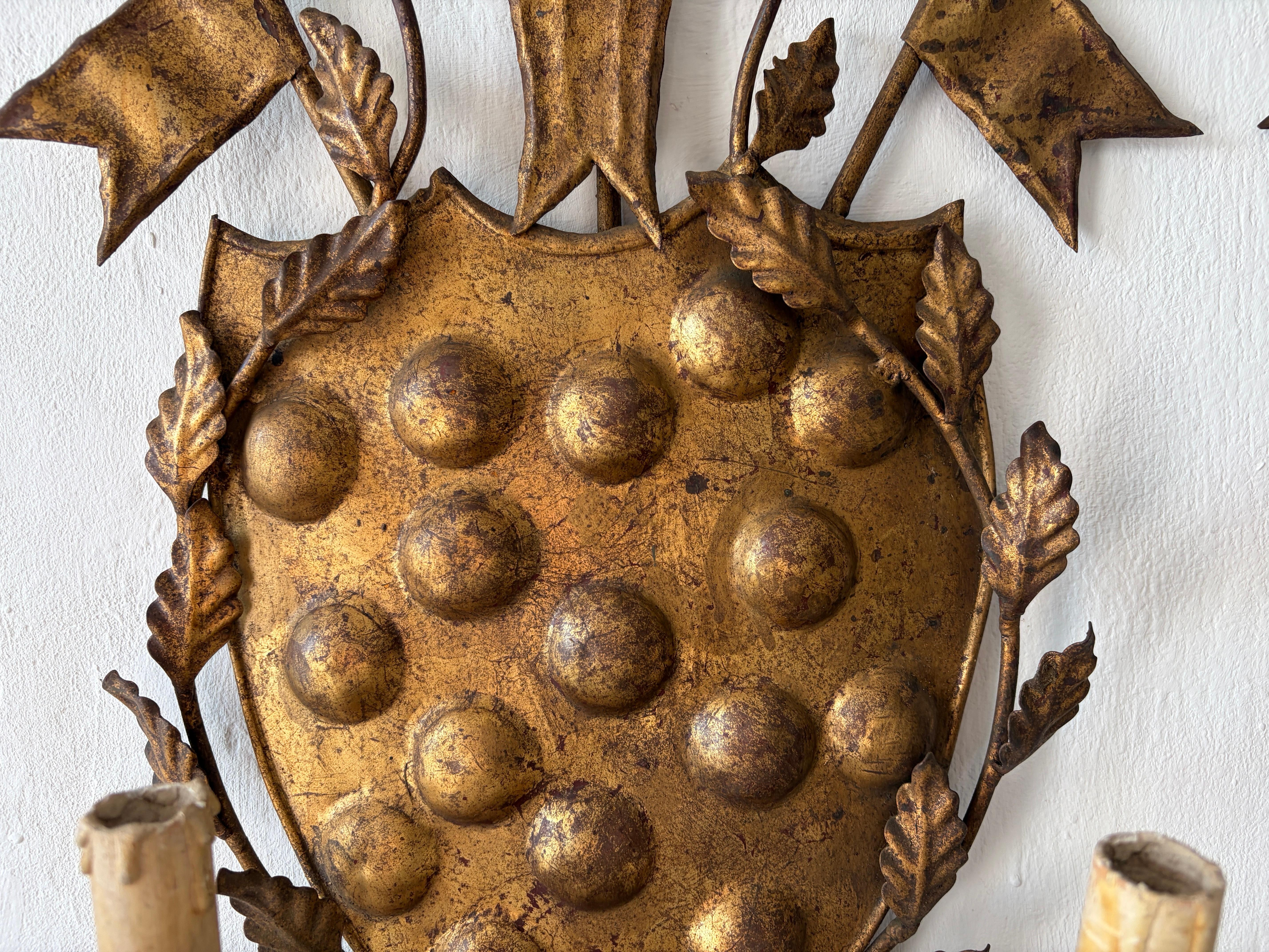 Italian Tuscan Medici Coat of Arms Metal Florentine Sconces c 1900 Fleur Di Lis For Sale 5